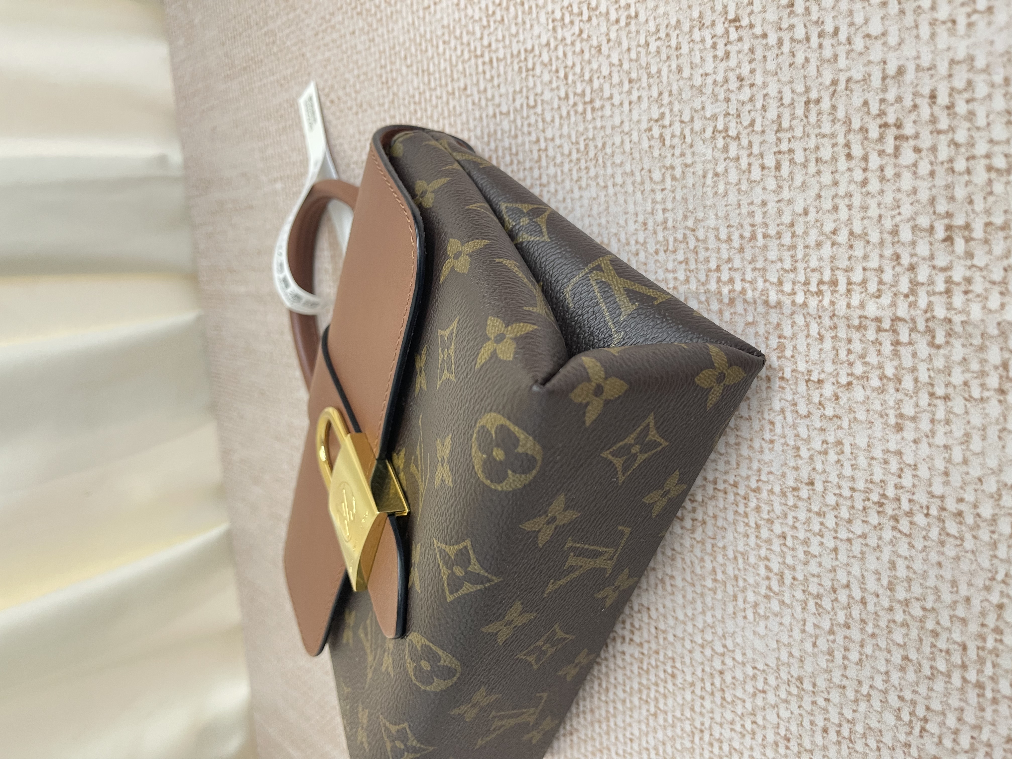 Pre-owned Louis Vuitton Locky BB Monogram Canvas Crossbody Bag/ Product Code: 26041911
