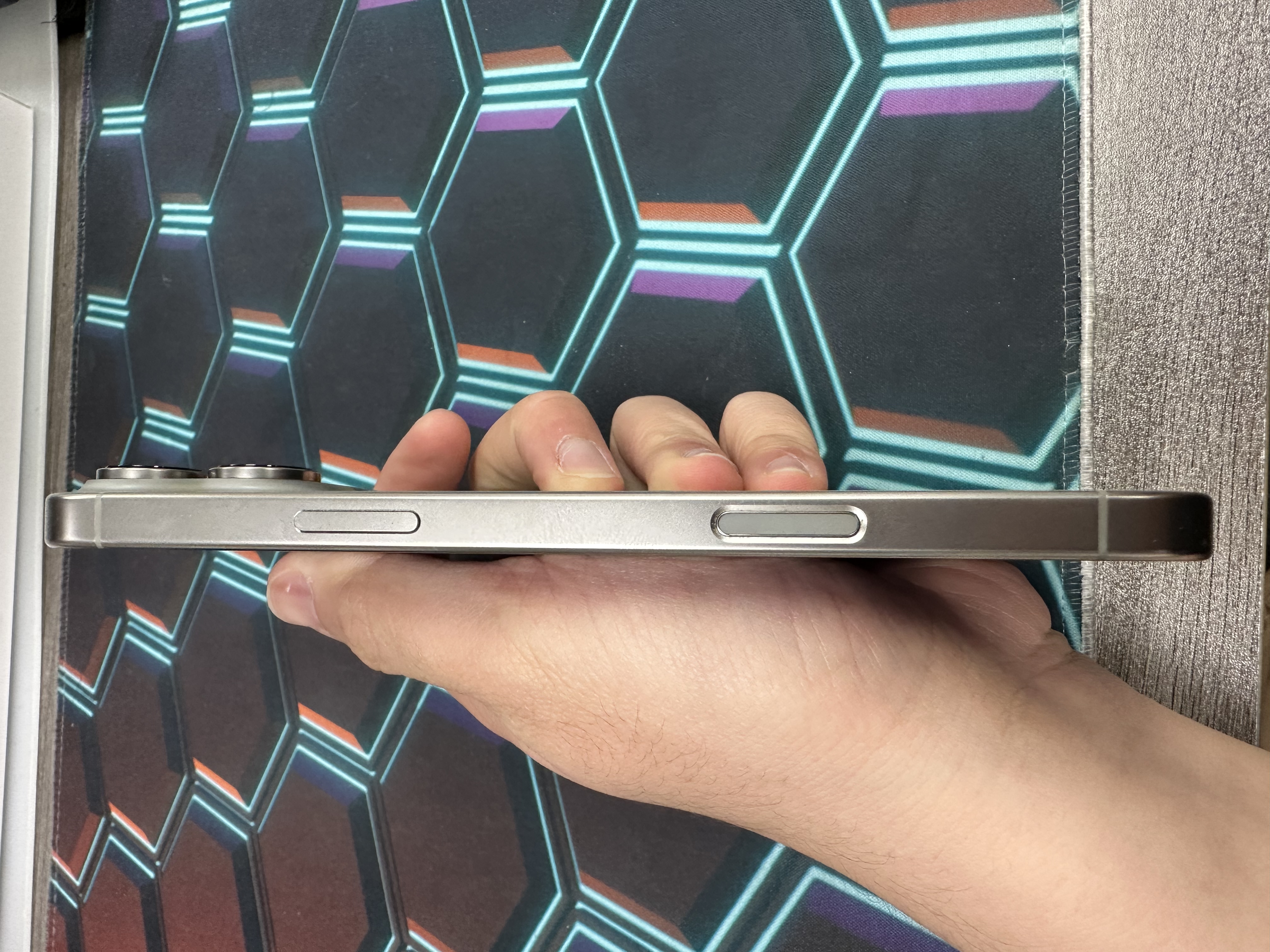 *8113 16 Pro Max 勁靚機 512GB 電95 原色 titanium