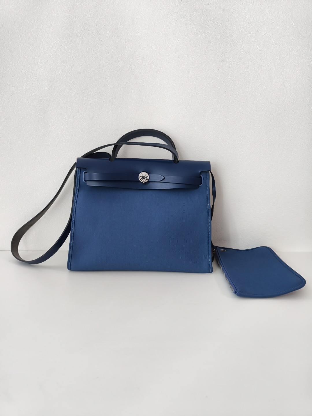 【預訂貨品】Hermes  herbag 31藍色 C刻