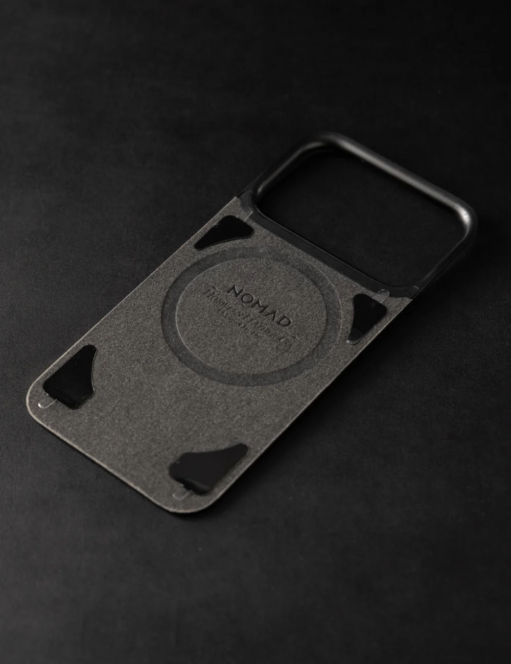 Nomad Mag Leather Back