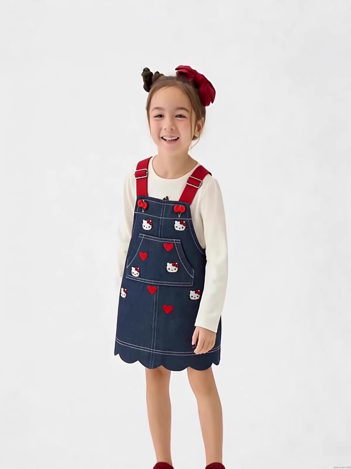 日本Hello Kitty秋冬新款牛仔連身裙