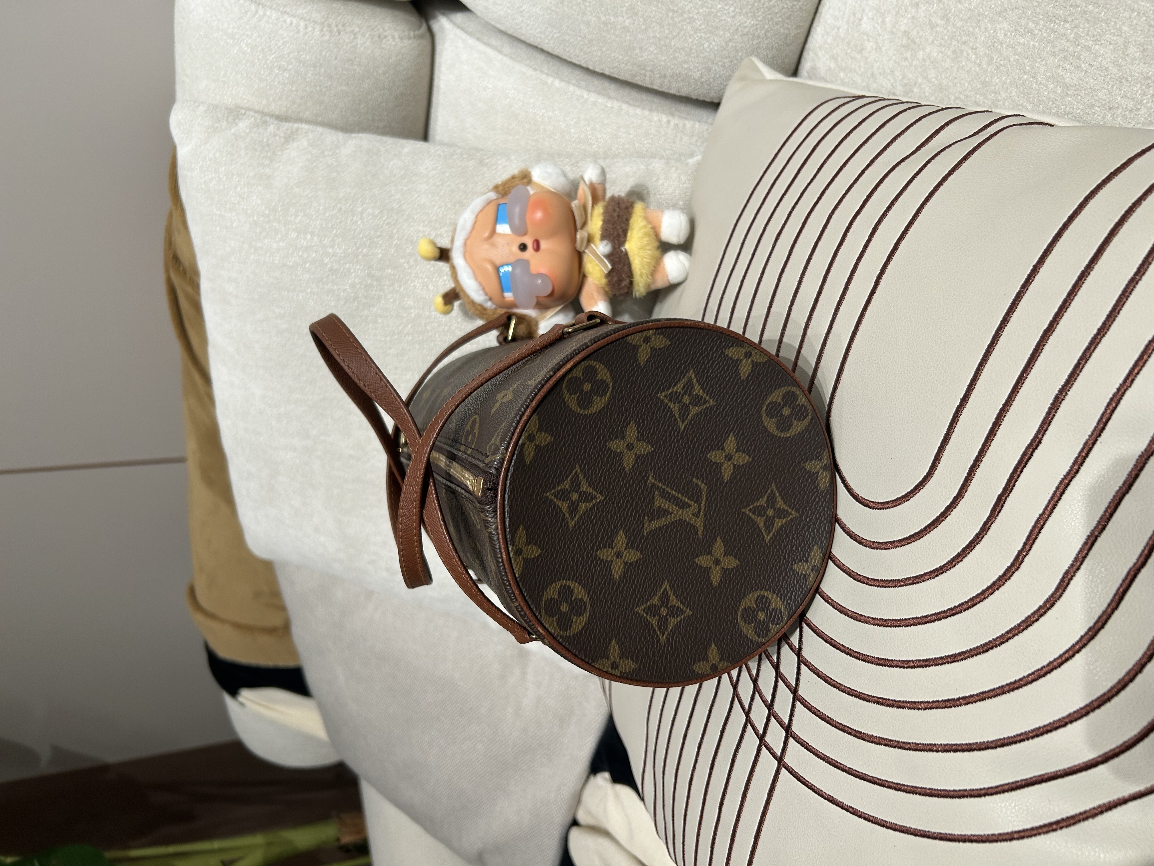 LV Papillon PM Monogram 100%Authentic, 90%New 