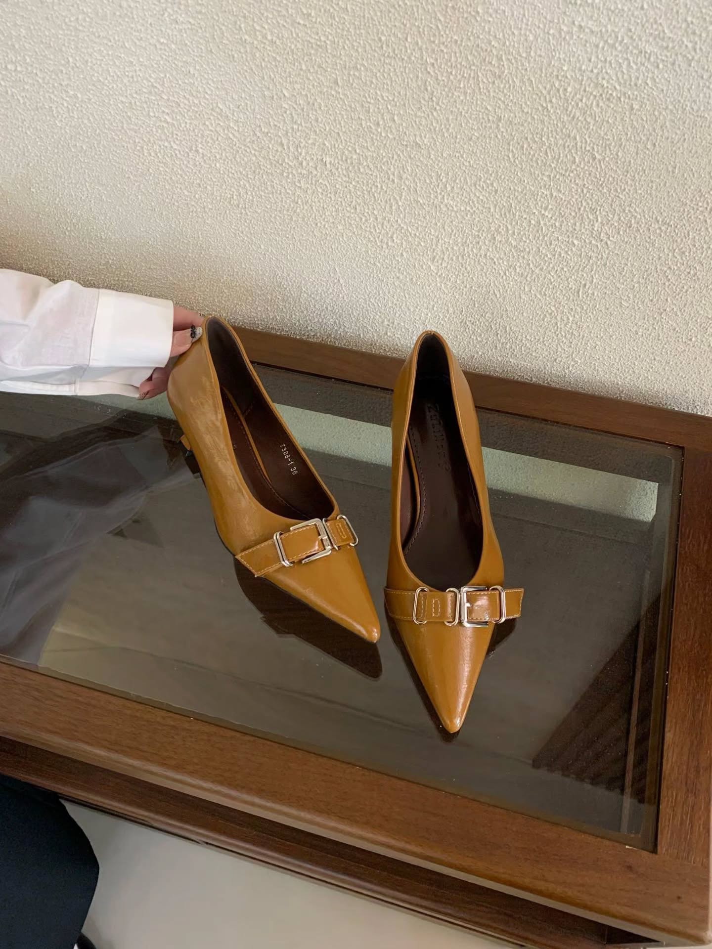 7388-1 时尚扣带高跟鞋 🇨🇳