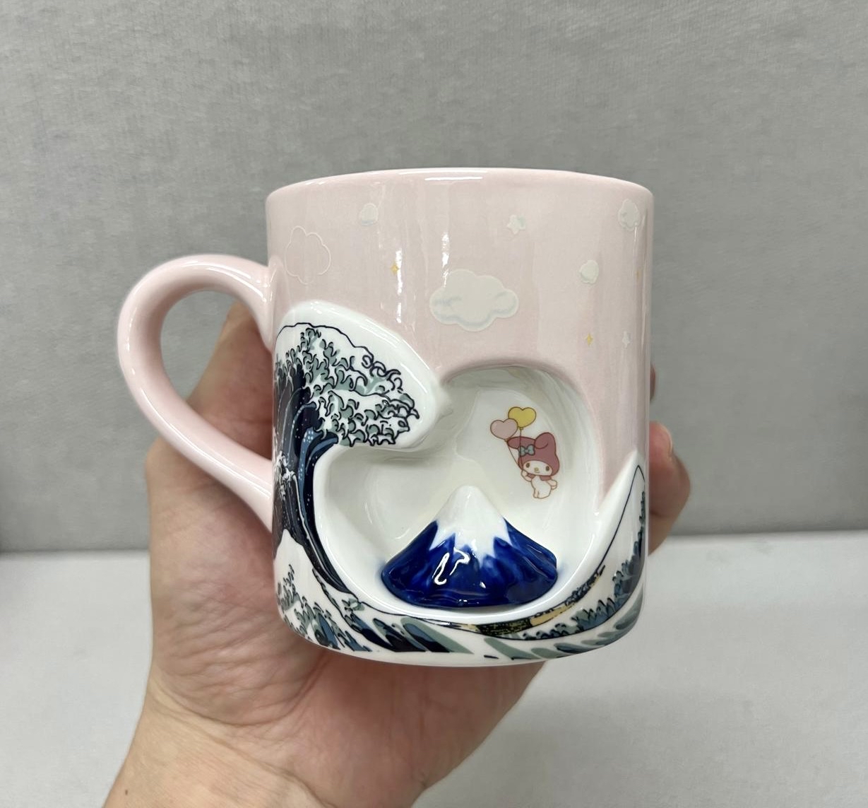 🎌日本直送🎌 Sanrio 立體富士山 《神奈川沖浪裏》主題杯 