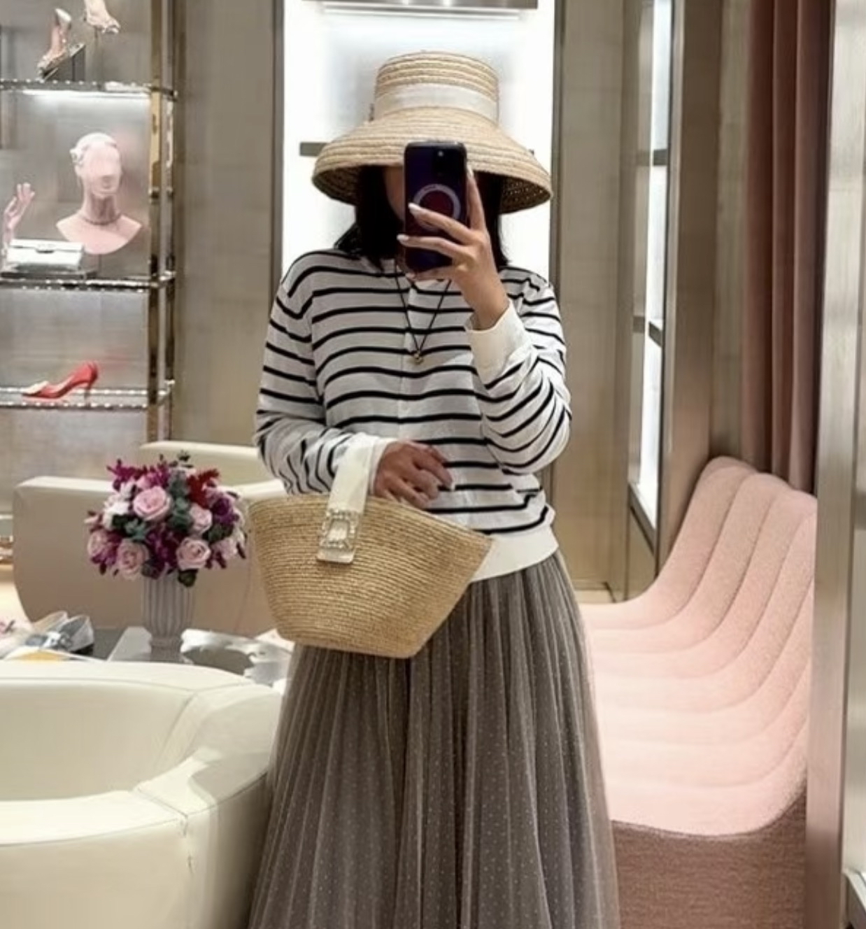 新款🆕 訂貨 RV 夏天新款鑽扣藤籃 Size 15x36x13cm