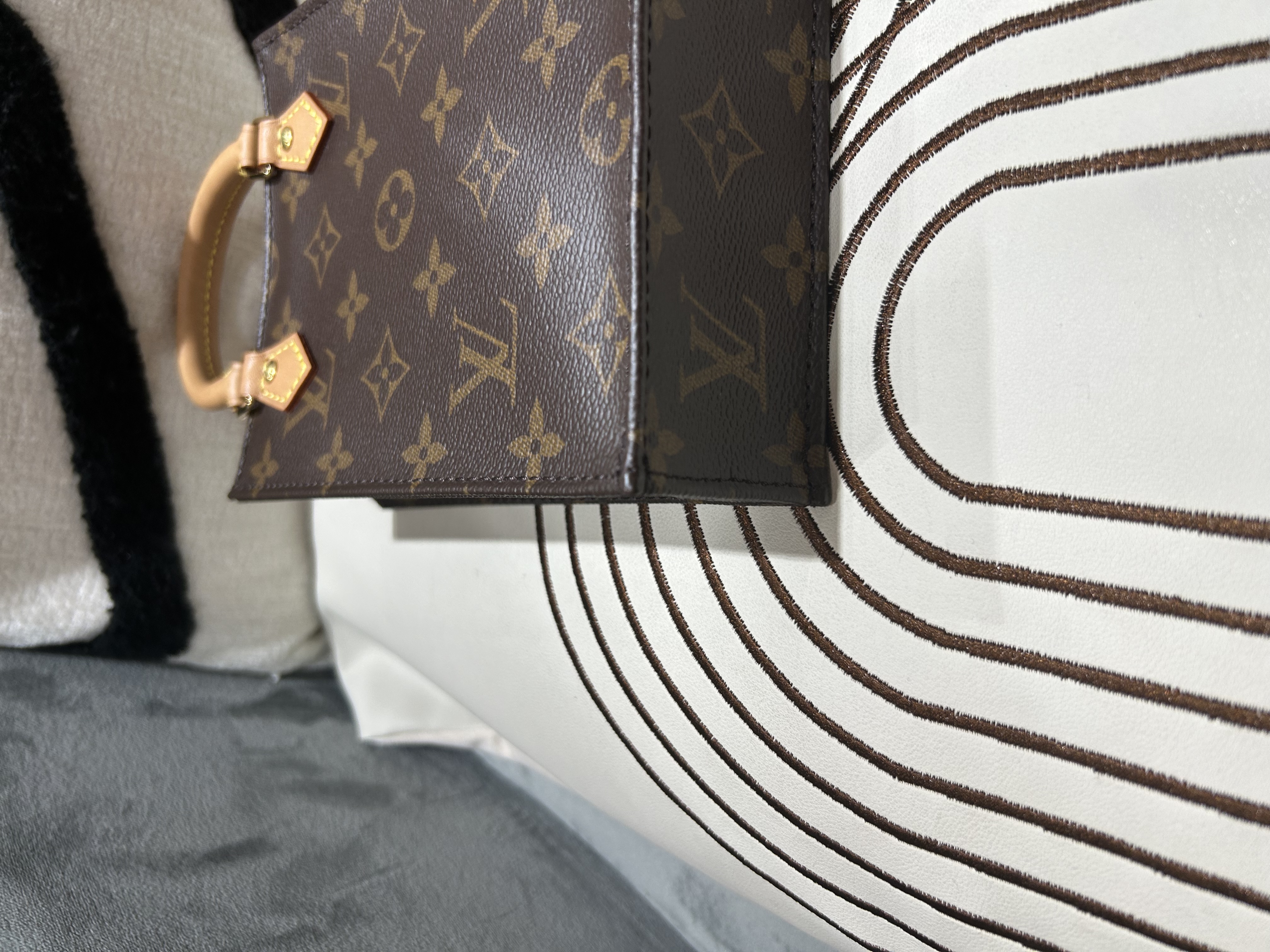 LV Petit Sac Plat Monogram M69442 100%Authentic, 99%New ✅NFC✅收據✅Dust bag✅Box