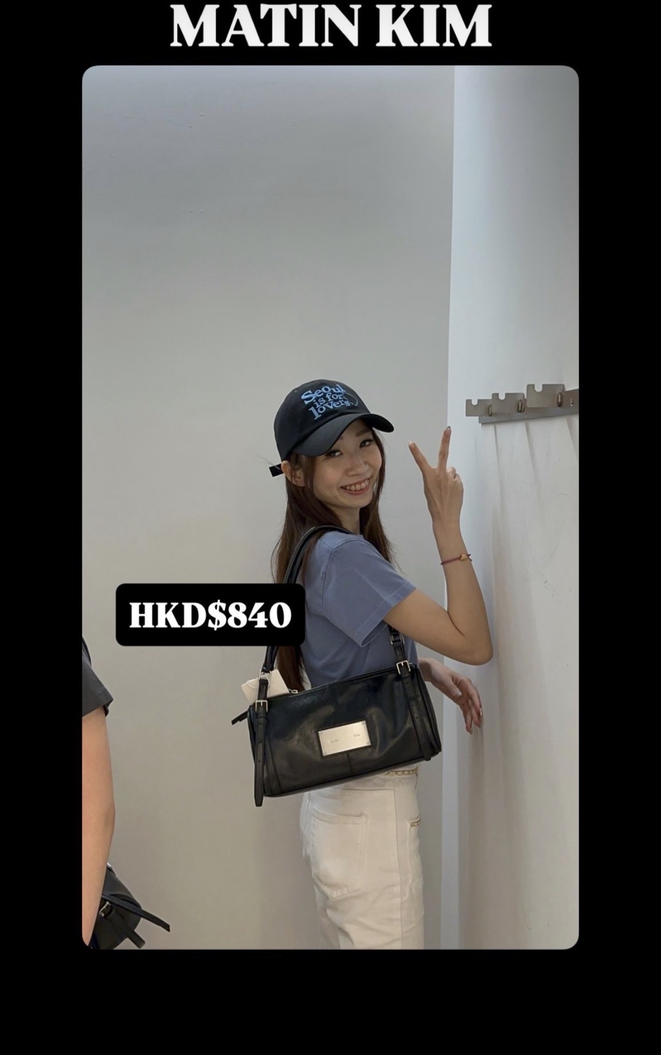 MATINKIM直播限時折扣 BUCKLE STRAP SHOULDER BAG IN BLACK
