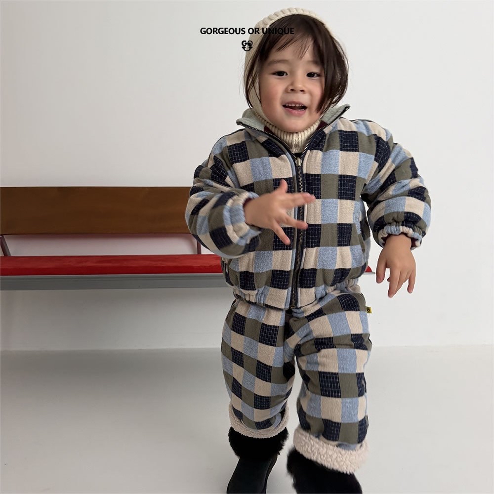 Gou | Square overall