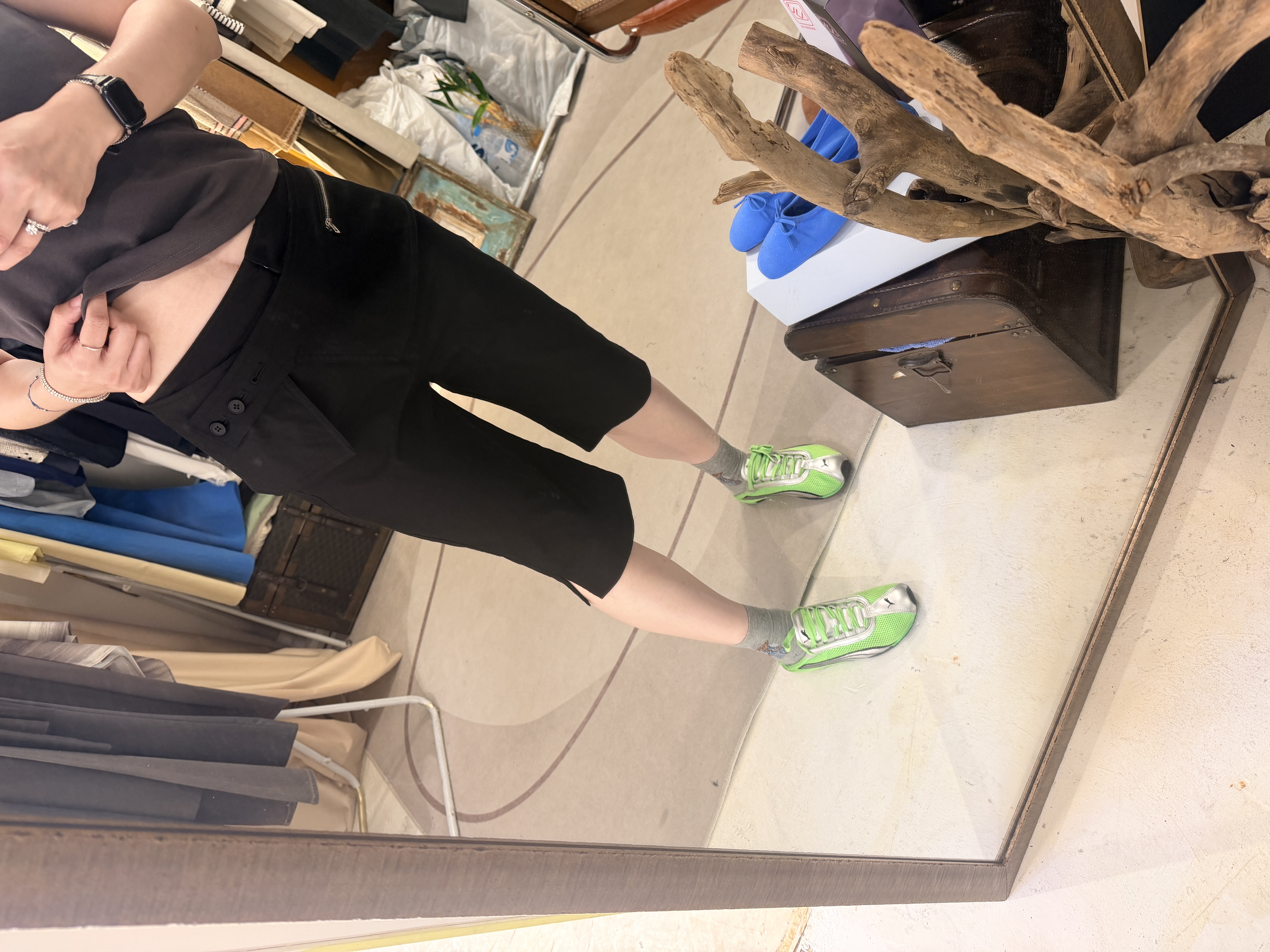 Shorts with belt