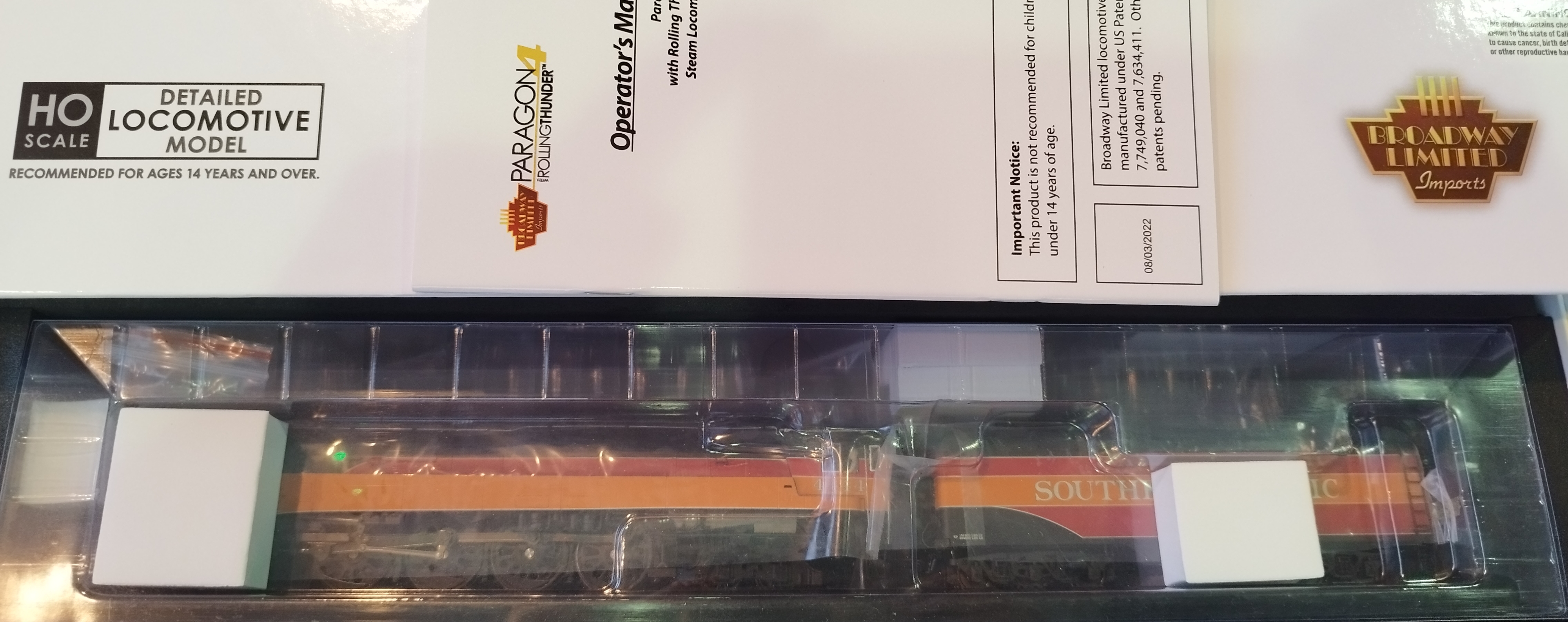 BROADWAY Southern Pacific GS-4 #4444 In-Service Post War Daylight, Paragon4 Sound/DC/DCC Smoke