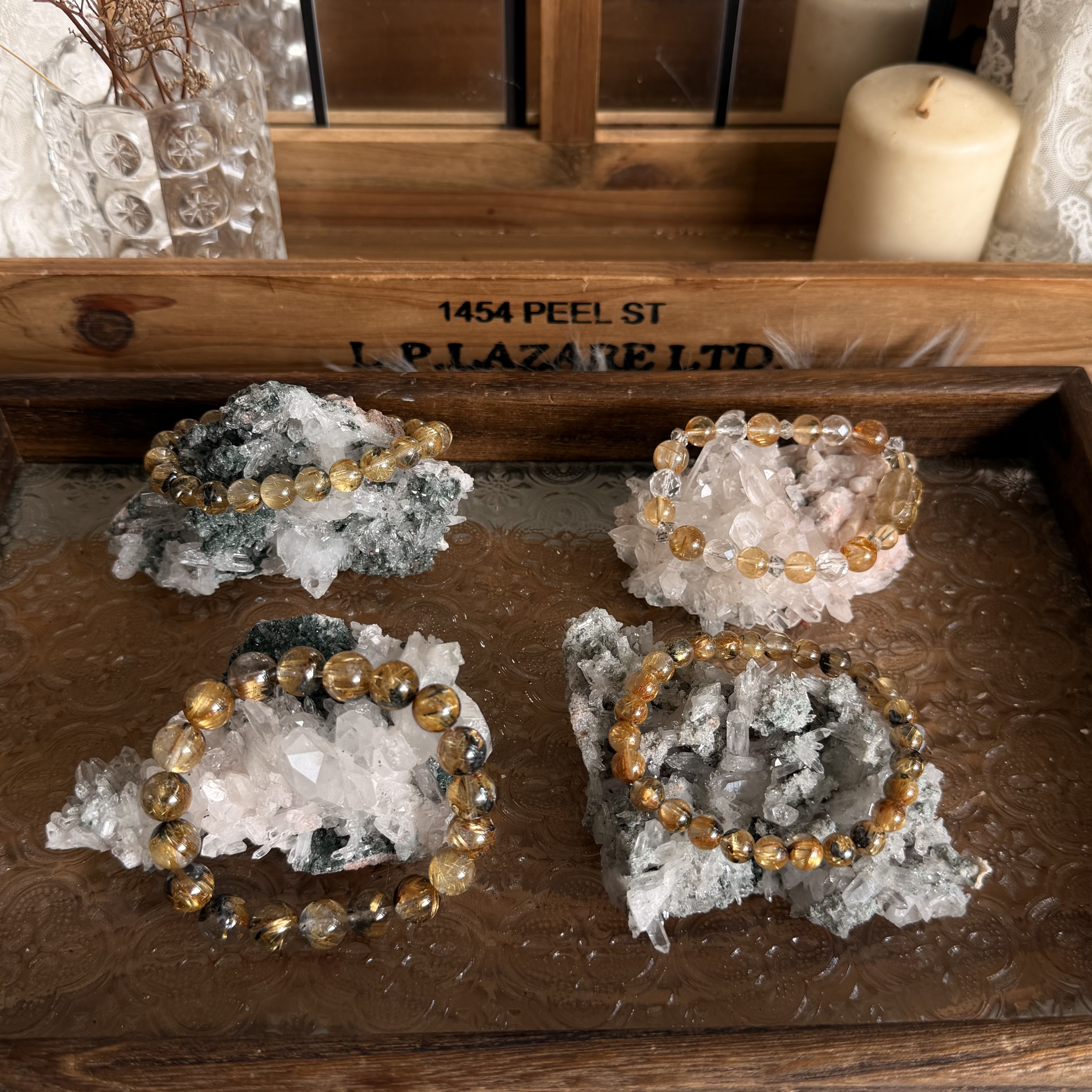 巴基斯坦綠泥白水晶共生