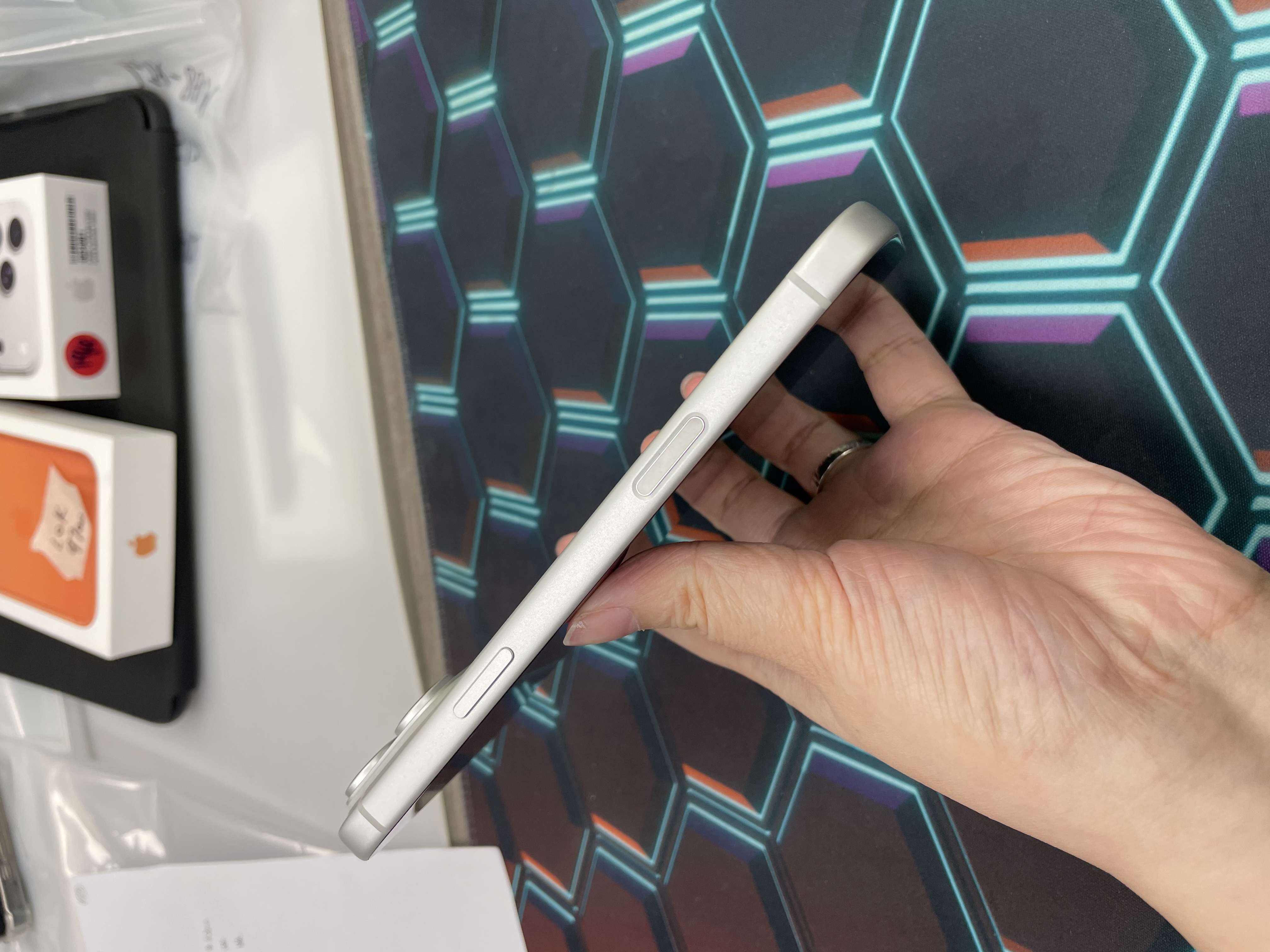 *8014 17 Pro max 完美機 1TB 電96 銀色 sliver