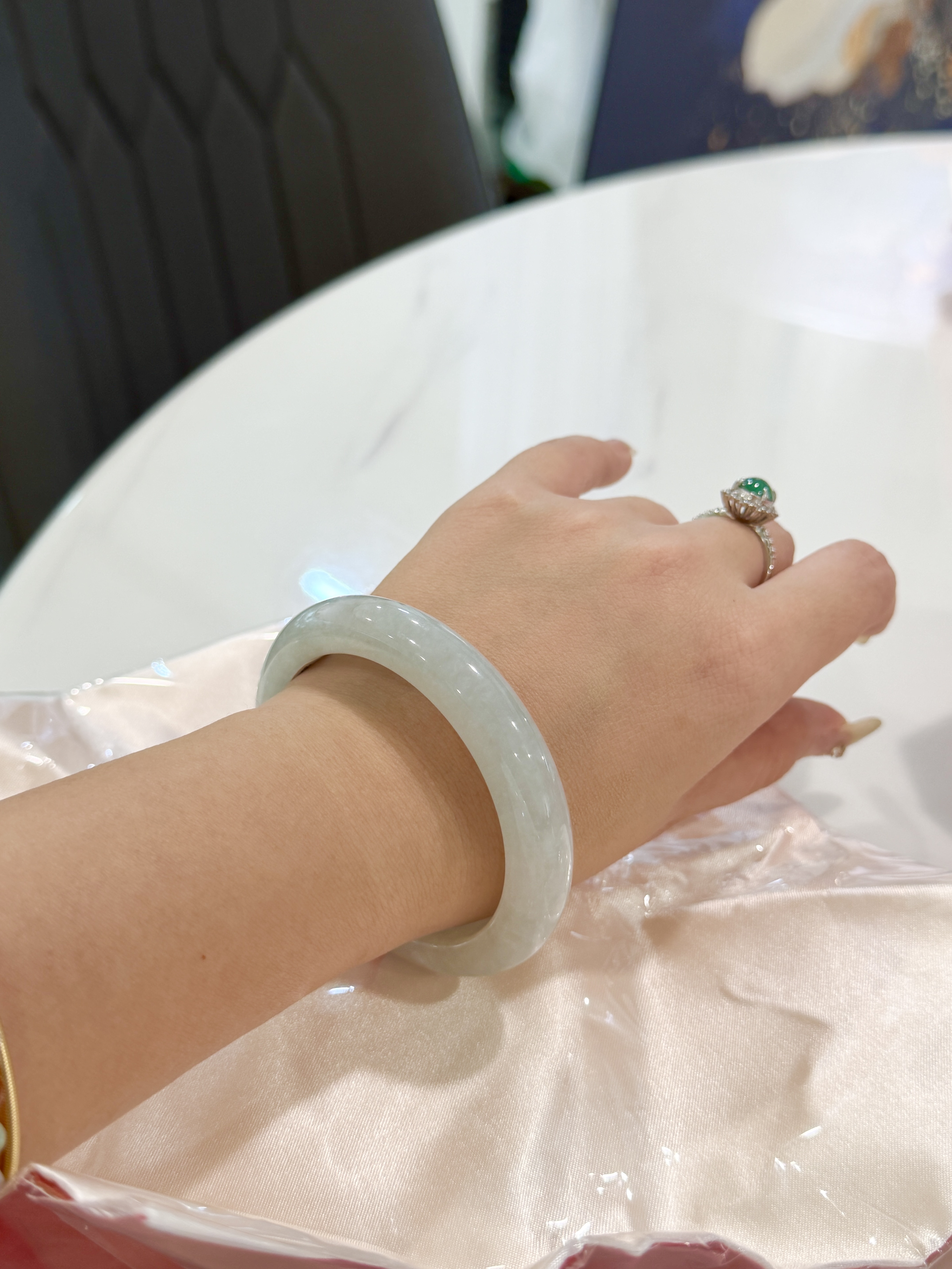 54.5圈口翡翠手镯