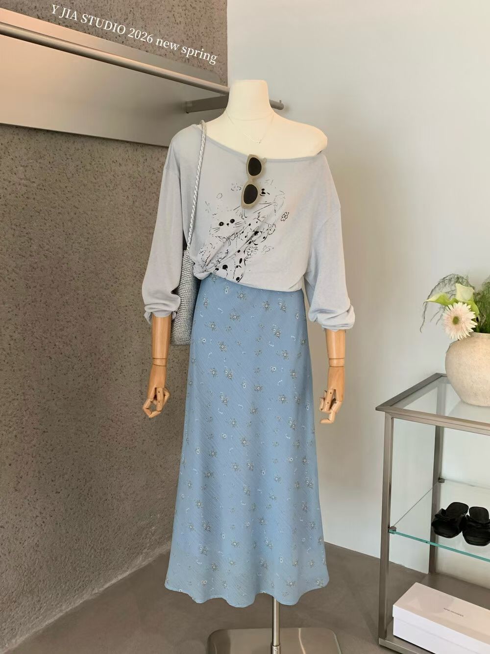 1745 Blue Floral Kitty Casual Set Freesize 清新蓝碎花Kitty休闲两件套