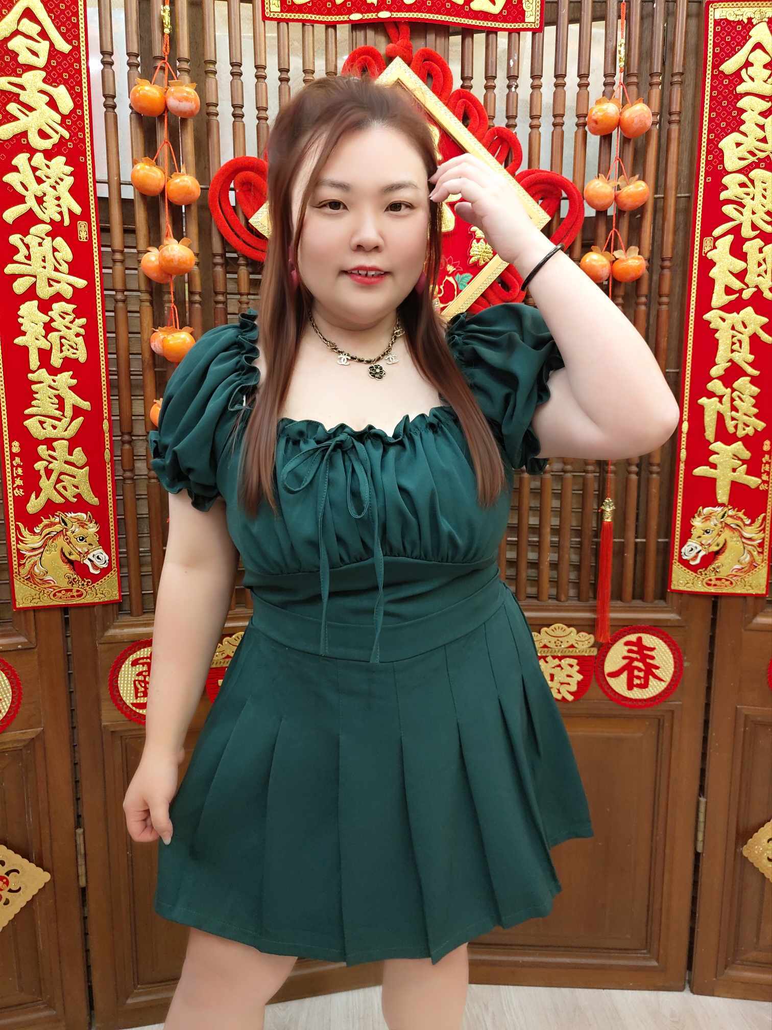 NJA01 TT908/TT908SK 甜辣大U领皱褶上衣裤裙套装