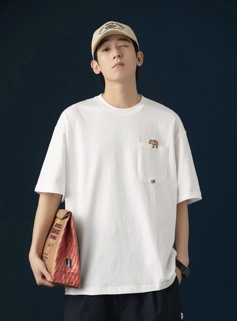 日系2色刺繡情侶Tee