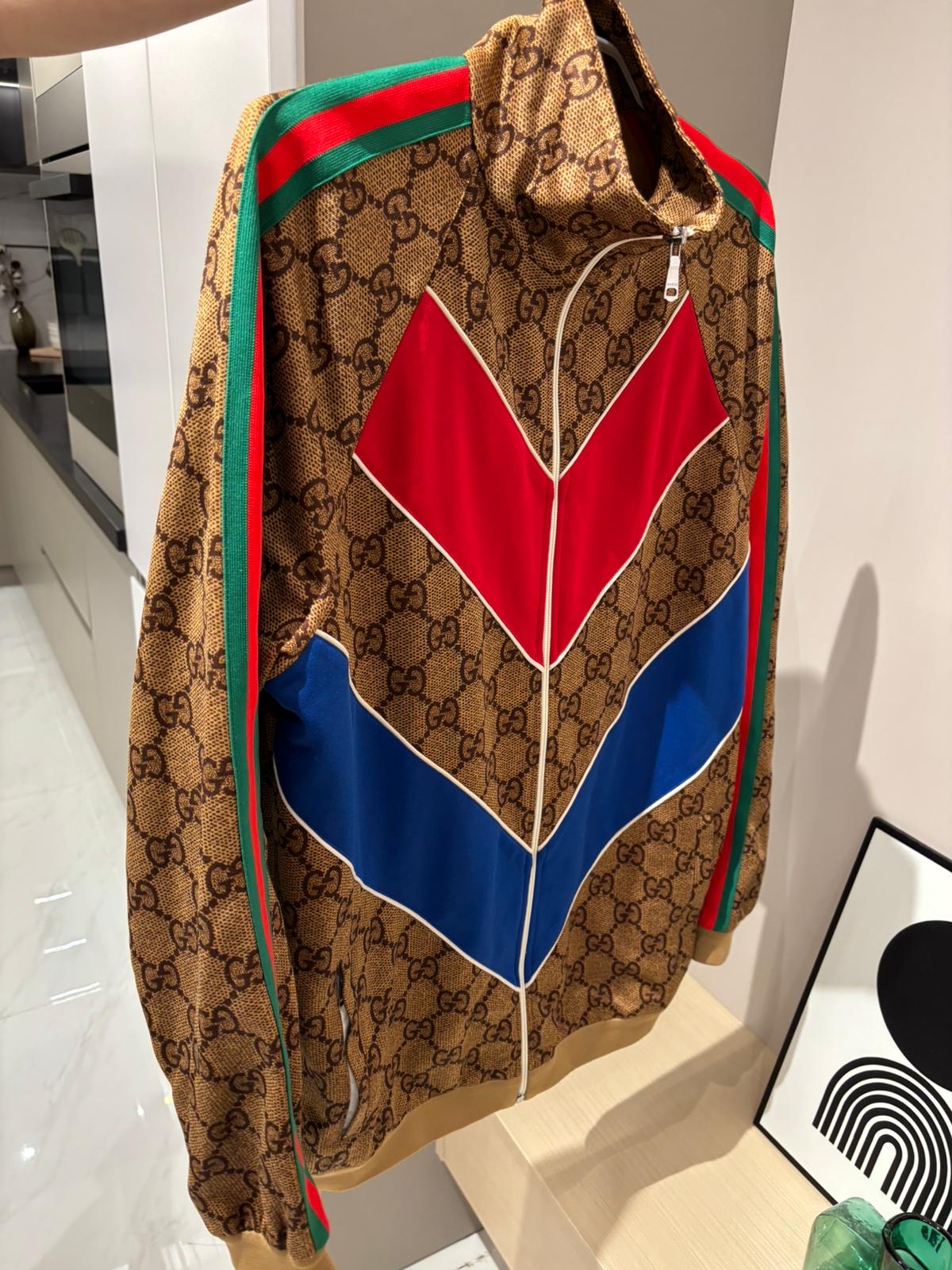 Gucci Jacket 100%Authentic, 99%New 
