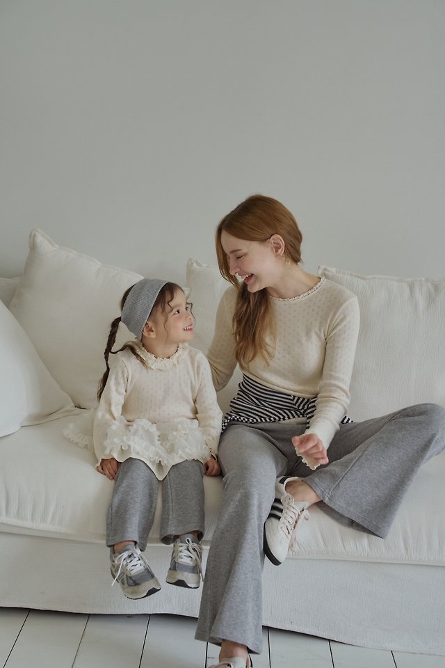 Momoann | Eyelet Tee