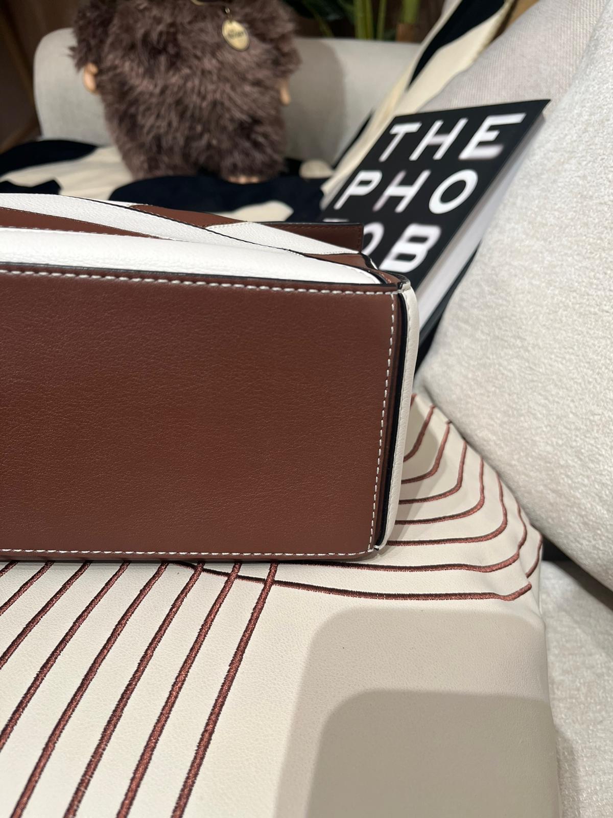 Loewe puzzle small calfskin 100%Authentic,98%new ✅strap✅booklet✅dust bag