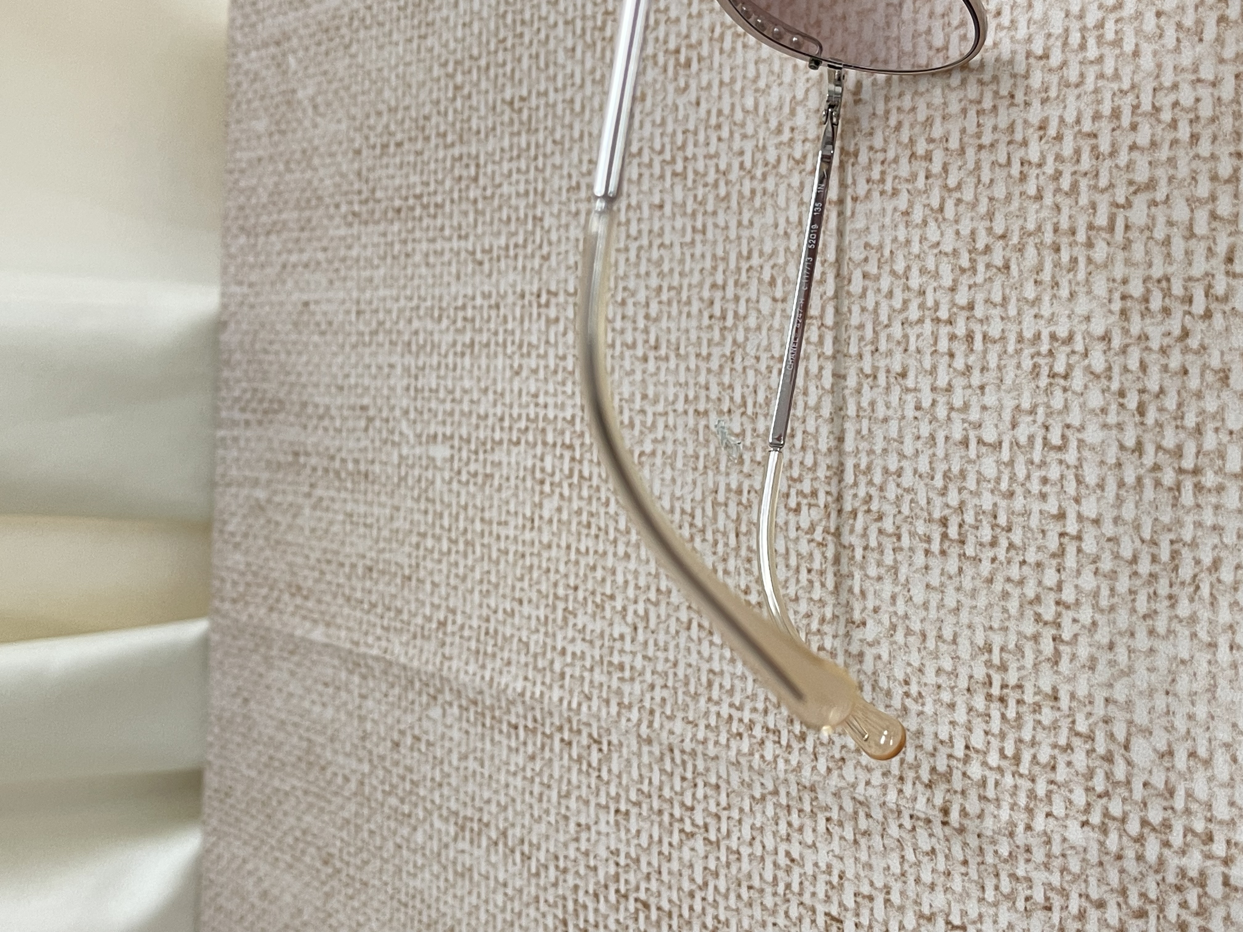 Pre-owned Chanel Sunglasses with Pearl/ Product Code: 26031208