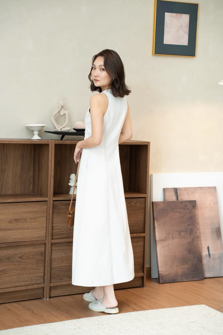 SS-Y686 IN-HOUSE STREAMLINED SILHOUETTE DRESS