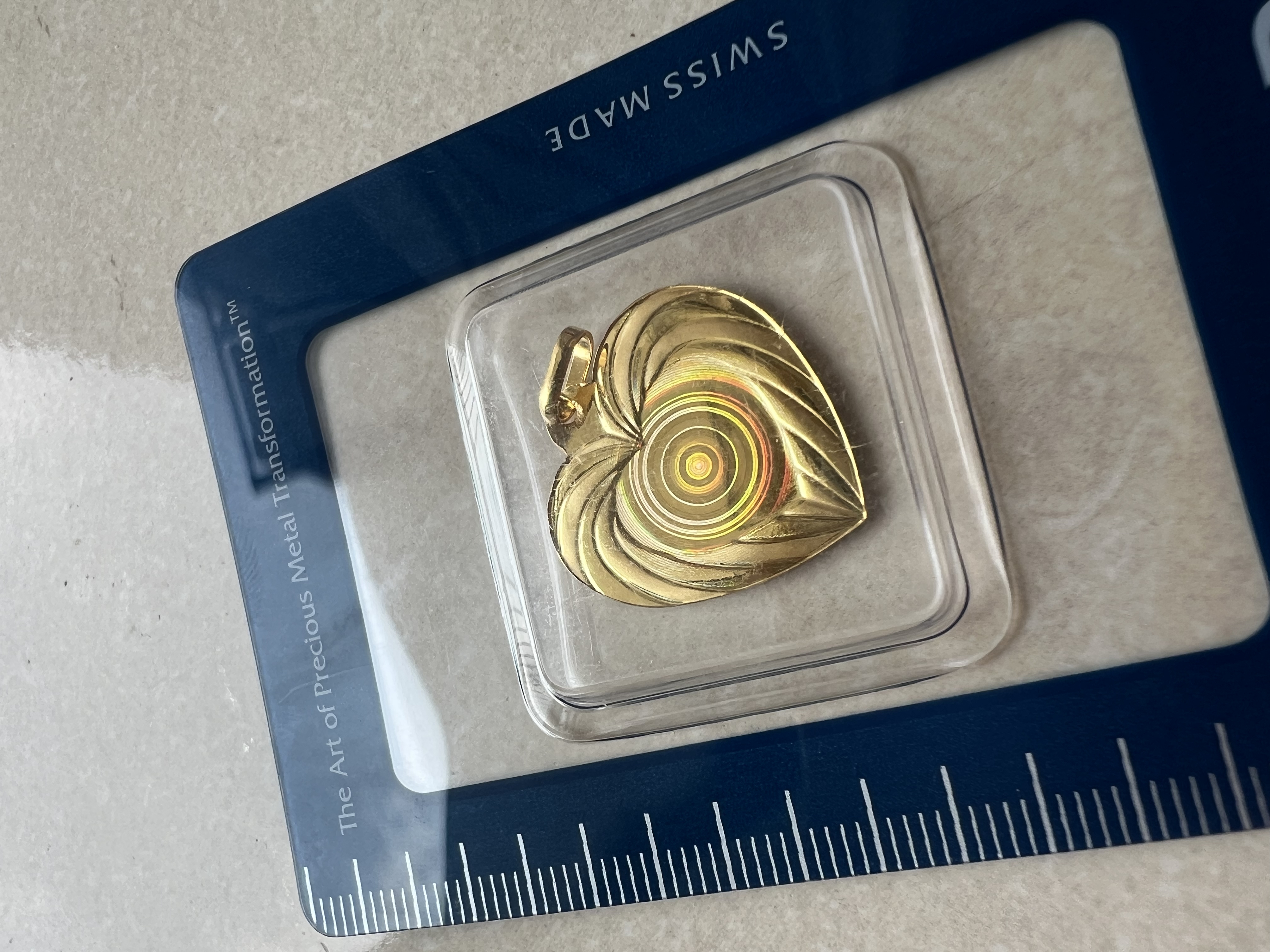 (Nice SN:168) PAMP RARE Hologram Love 2.5g (2.7g)🇨🇭Swiss Gold Bar Emas 999.9 Pendant 镭射爱心吊坠