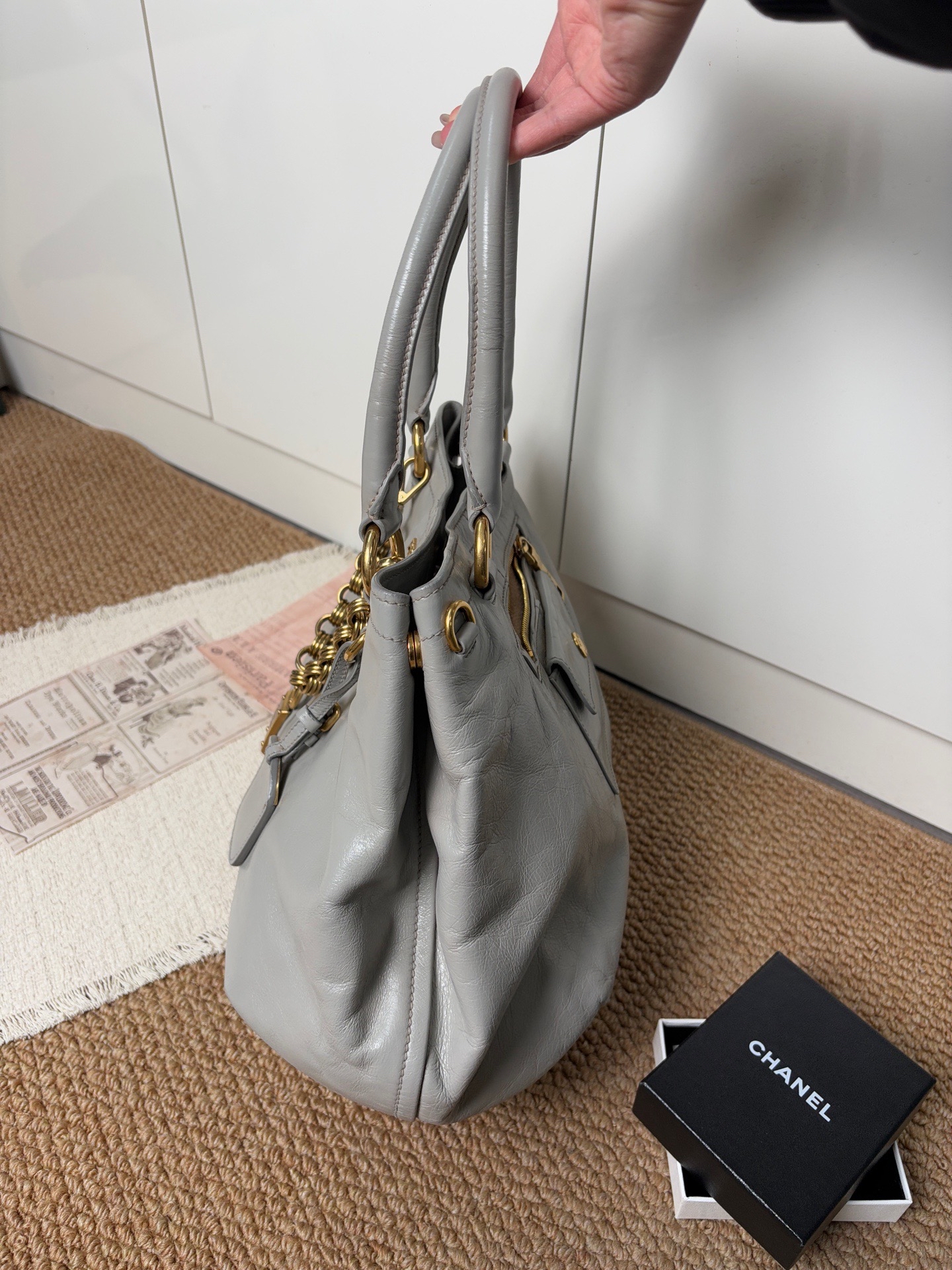 【預訂貨品】Prada霧霾灰油蠟皮機車腋下包