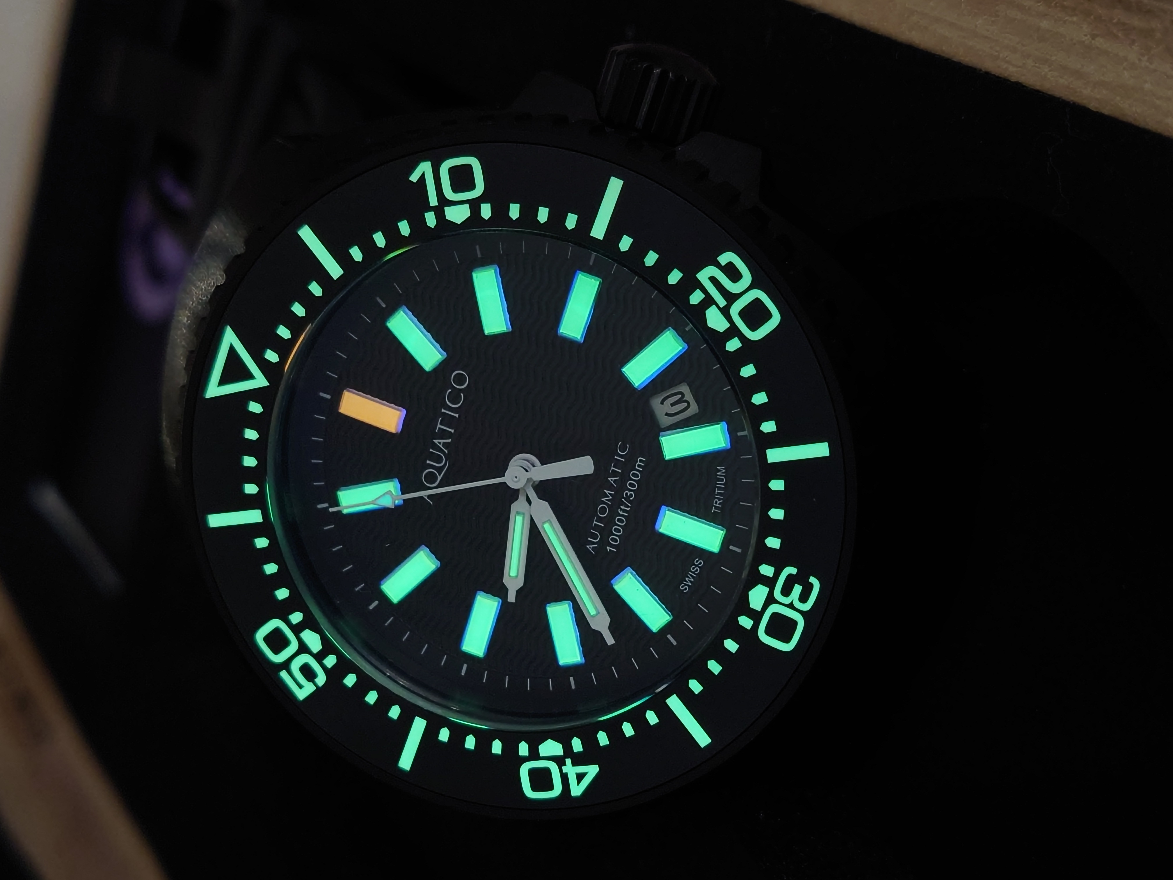 Aquatico T100+DLC Super Marine Titanium Tritium 5 級鈦合金超級夜光機械錶