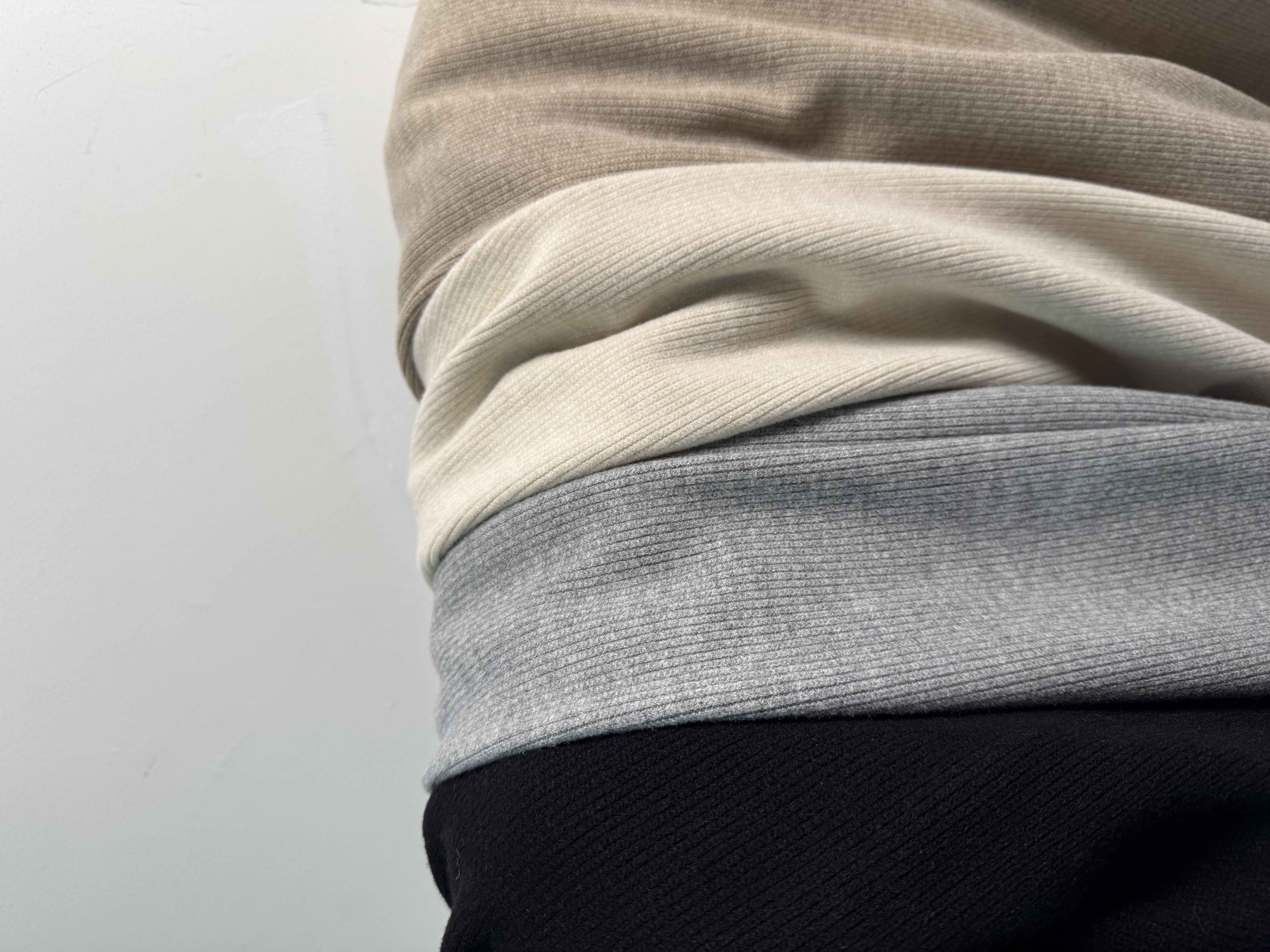 温暖感暗直紋全橡筋腰半身裙（4色）