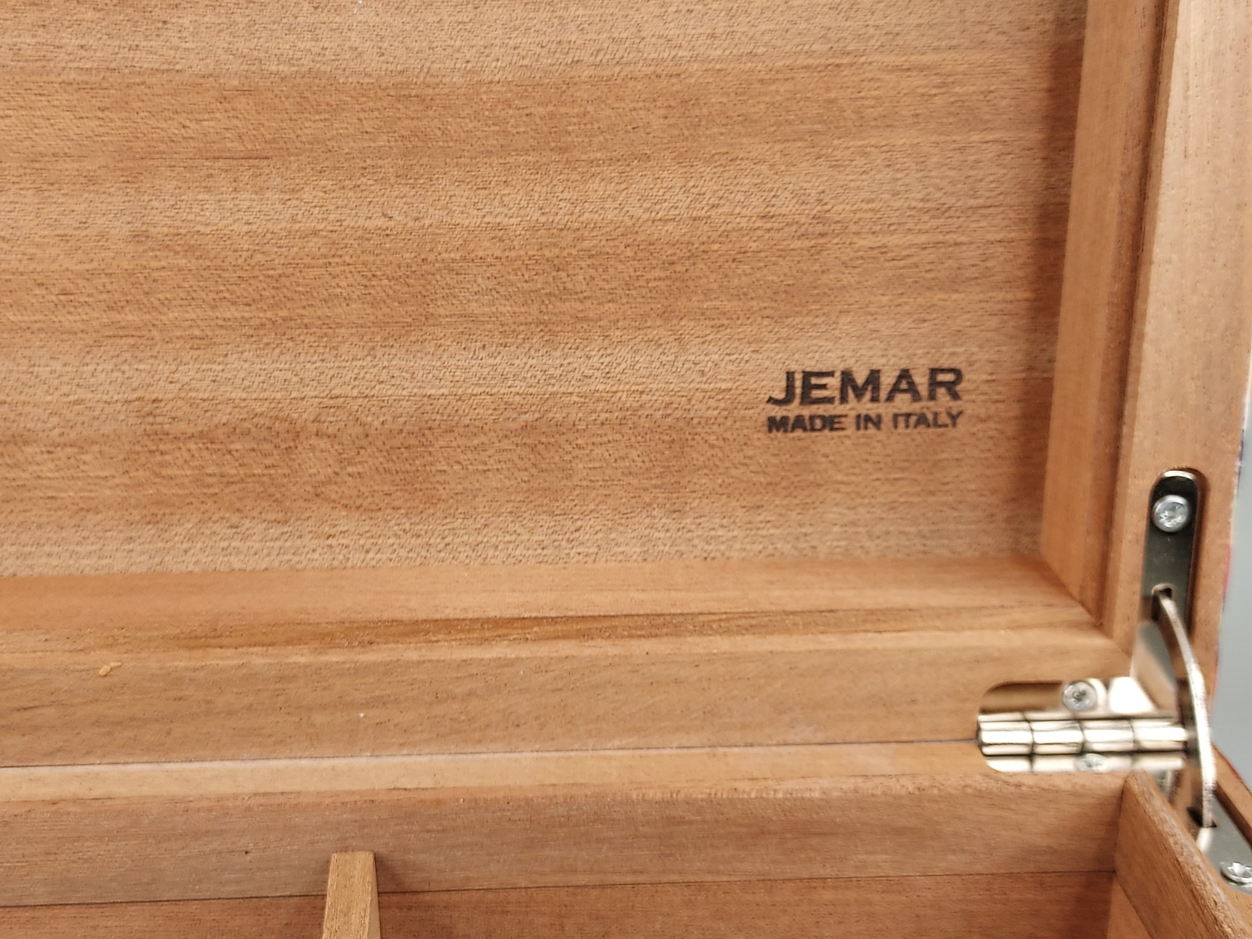 Jemar Humidor