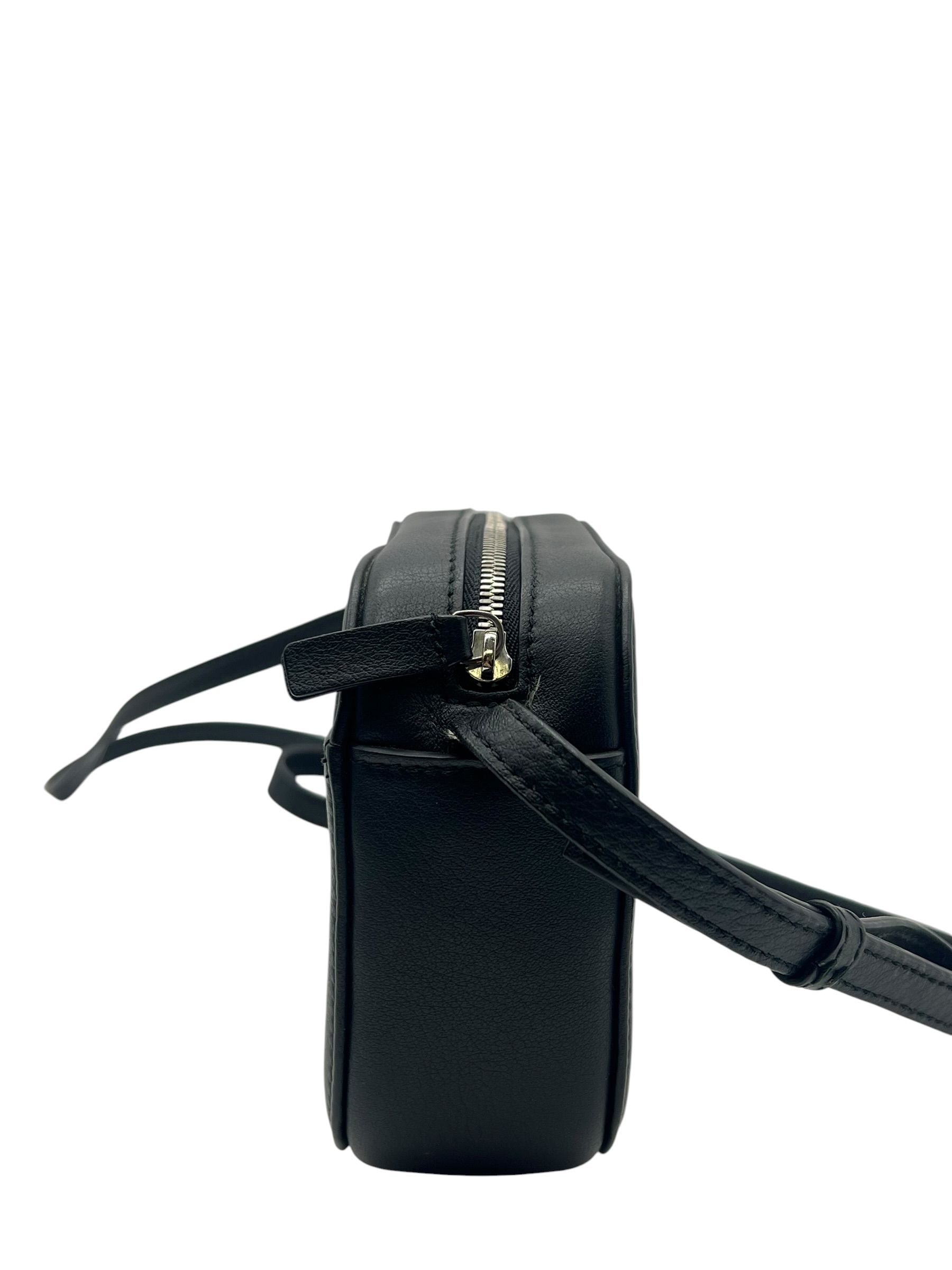 Pre-Owned BALENCIAGA Everyday Camera Bag / Product Code: 061407