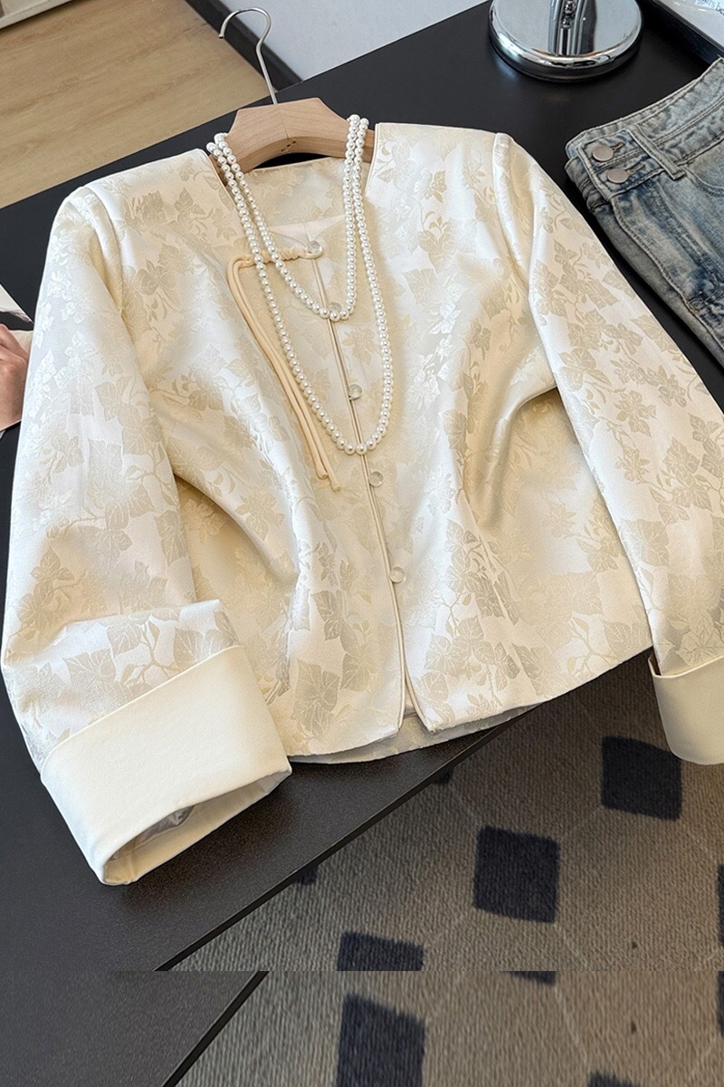 B24(9926) 新中式高级感前珠子流苏盘扣杏叶高端提花杏外套上衣