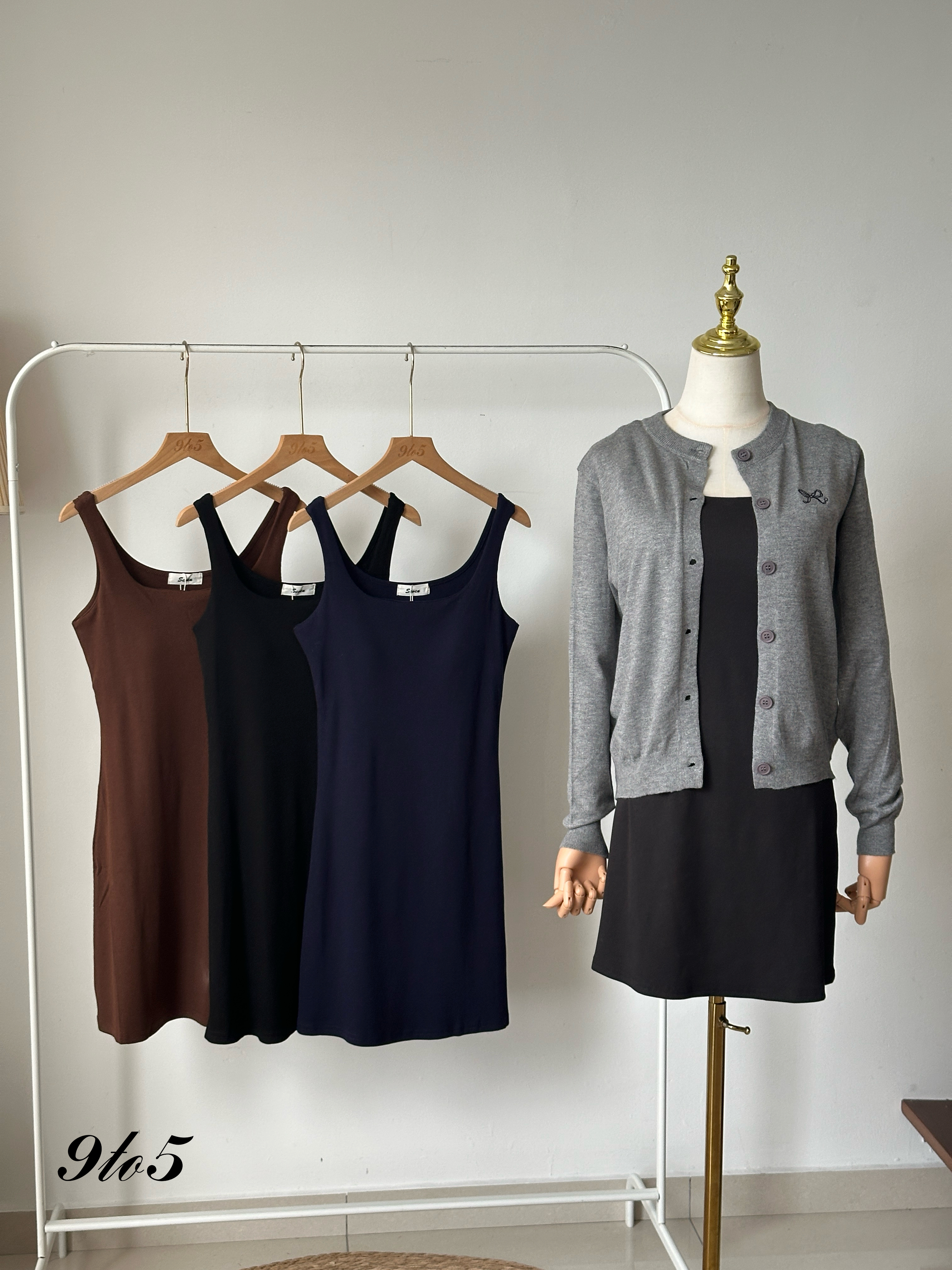 D2330 Sleeveless Midi Dress - 4 Colors