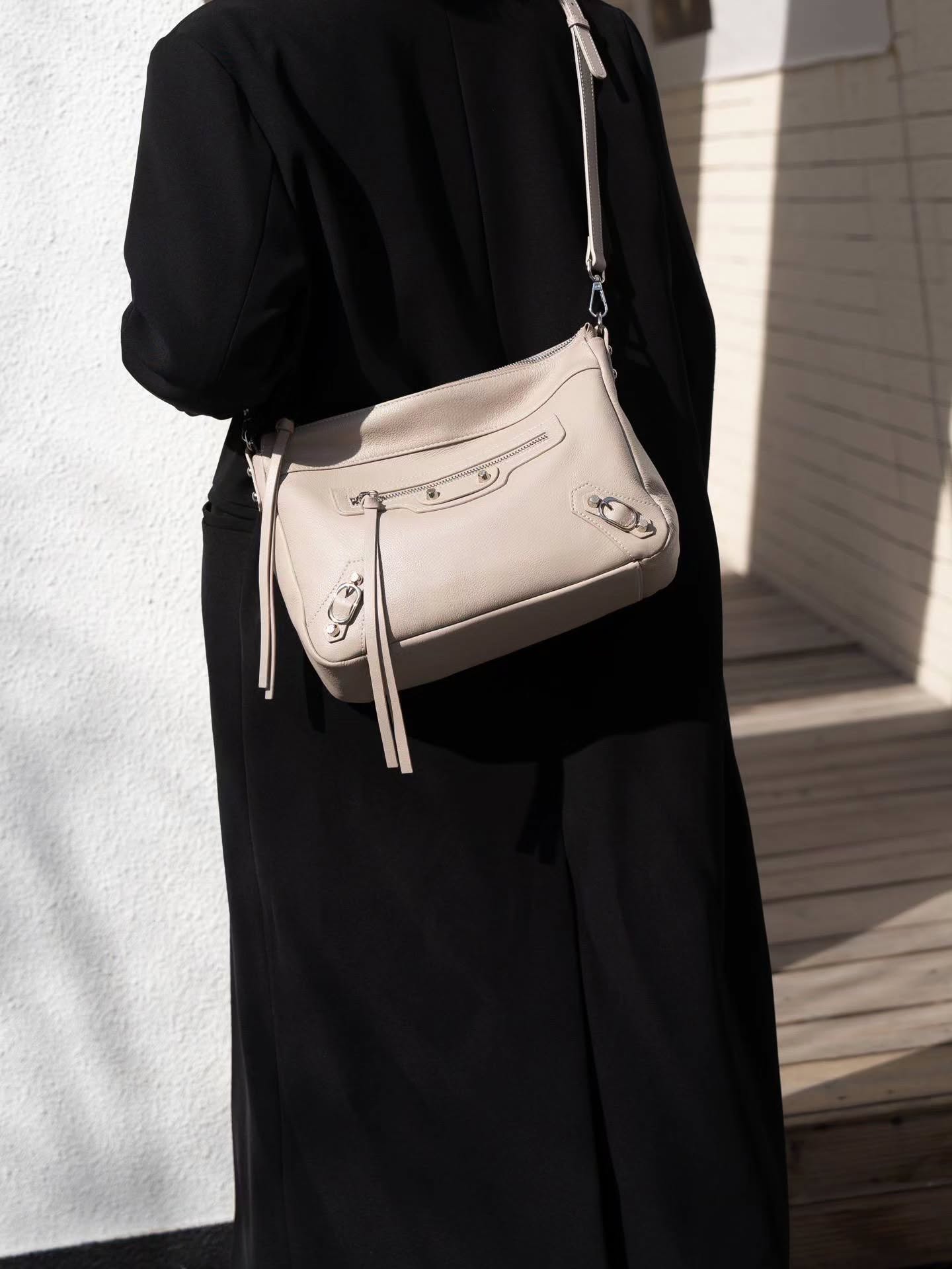 99-78# 🆕新款大号机车包 头层牛皮自然摔🇨🇳