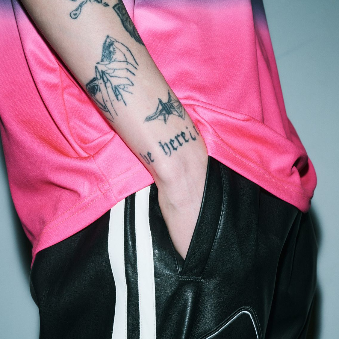 FCRB S/S GRADATION PRE MATCH TOP / BLACK PINK | TRENDSPOT TOKYO