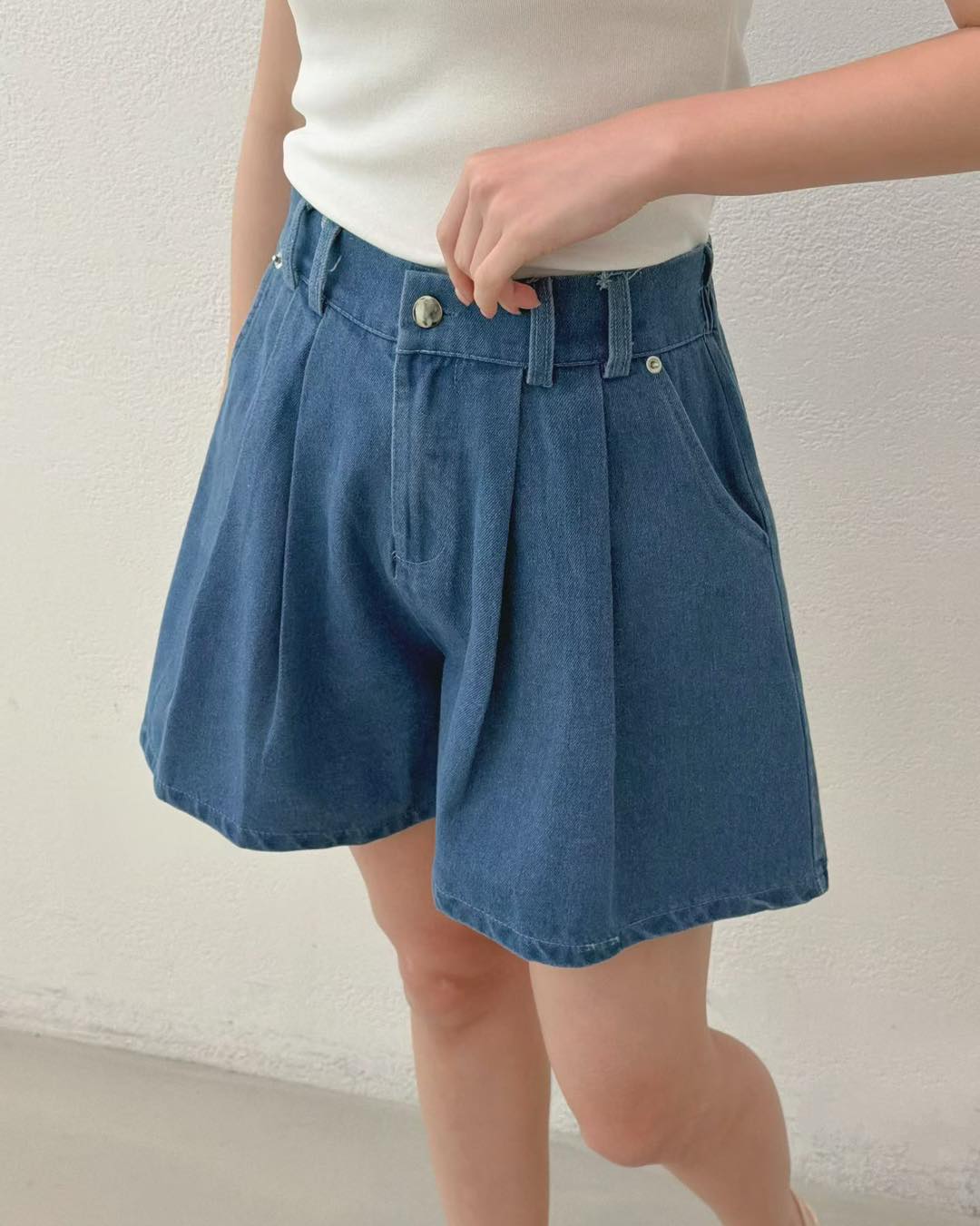 百搭簡單牛仔短褲