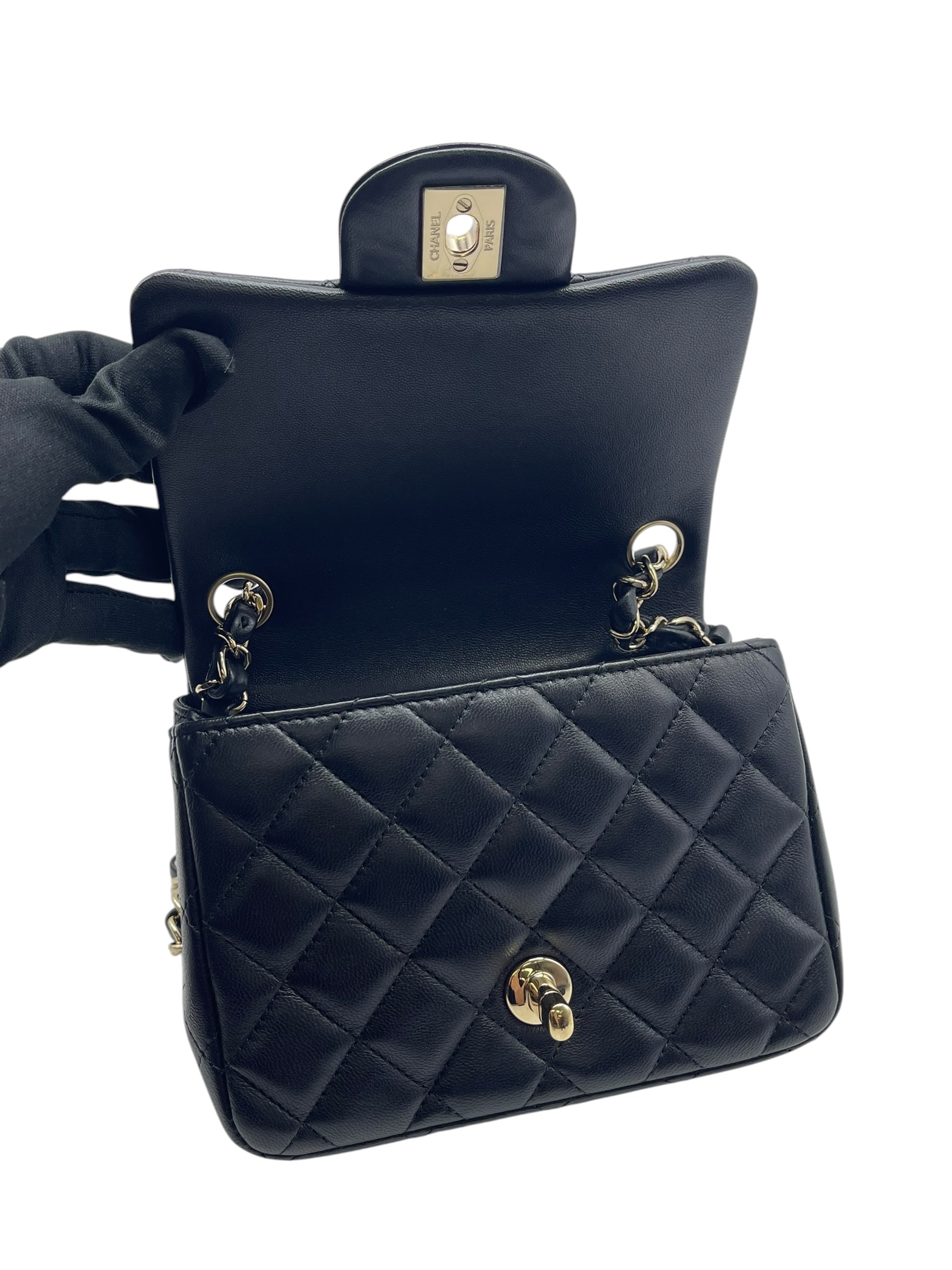 Pre-owned Chanel Square Flap Bag / Product Code: 072508