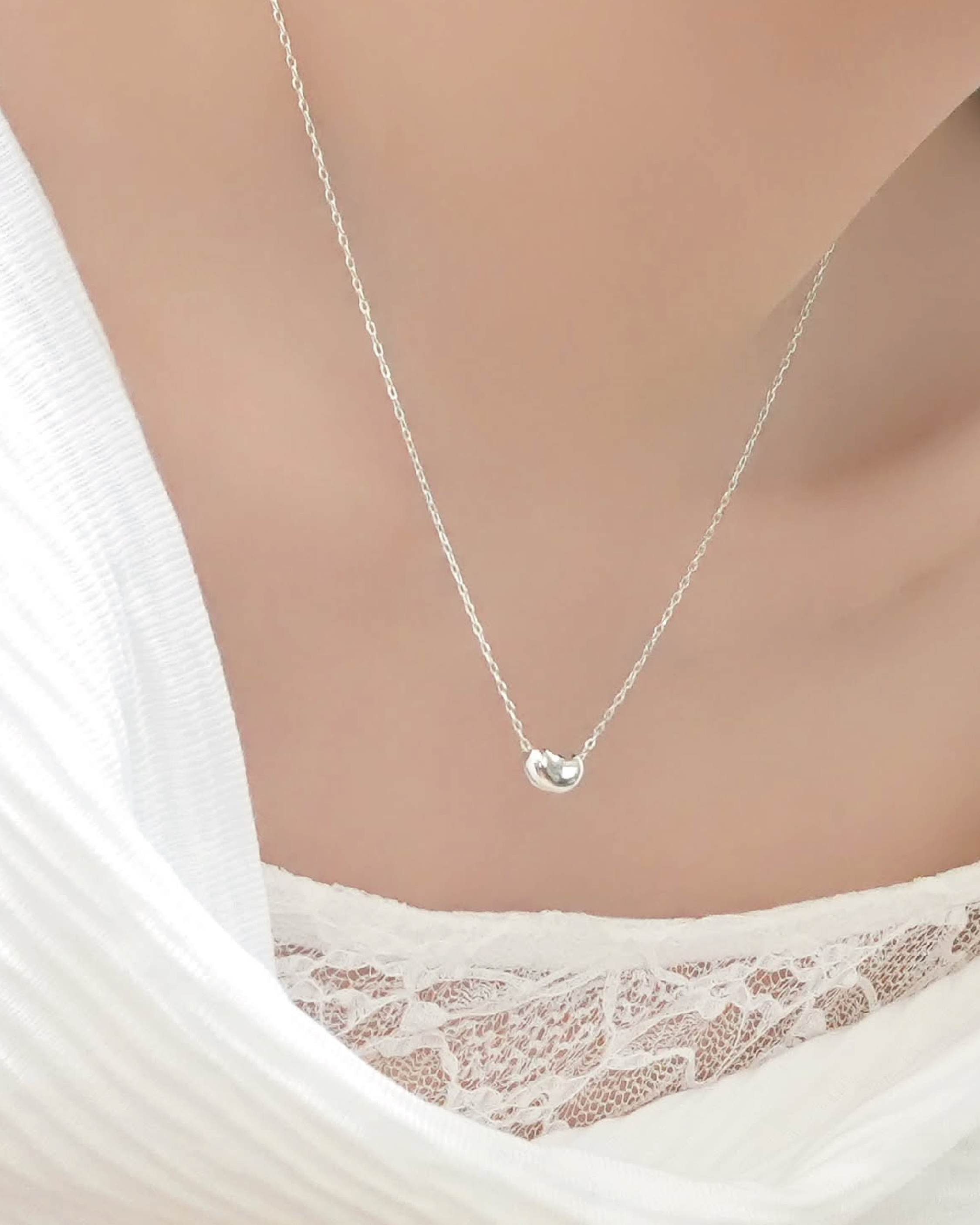 Urban Mellow Bean Necklace