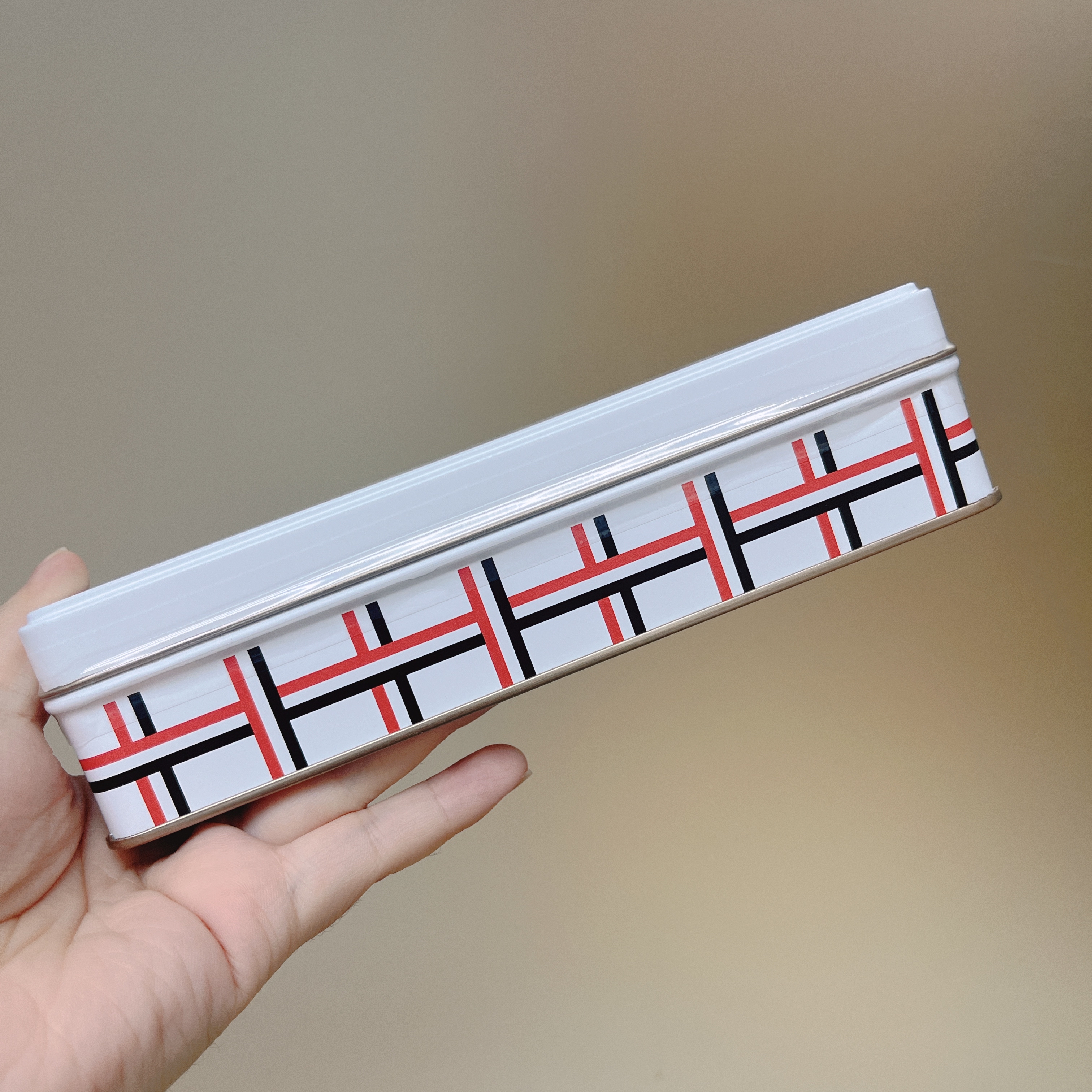 日本預訂📍Pokemon比卡超圖案鐵盒曲奇 2026年2月上旬