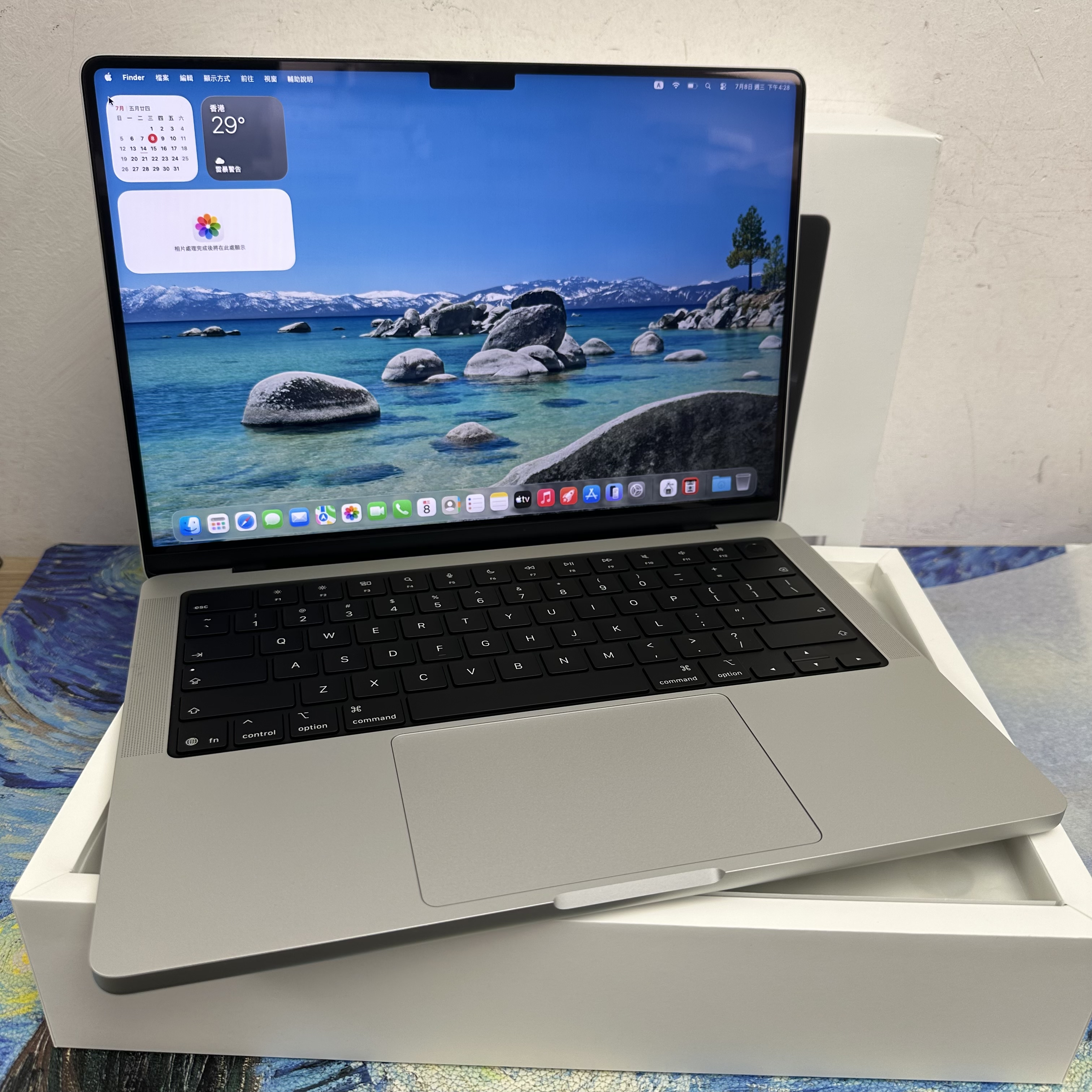 #5930 全新質素Apple MacBook M5 Pro 2025 M5 Pro CPU/24GB Ram/1TB SSD/16核心GPU/Liquid Retina XDR Mon/14吋/銀色/ MacBook Pro M5 / MacbookPro M5 Pro / Laptop / Notebook / Ultrabook / Netflix/ YouTube / Black / silver