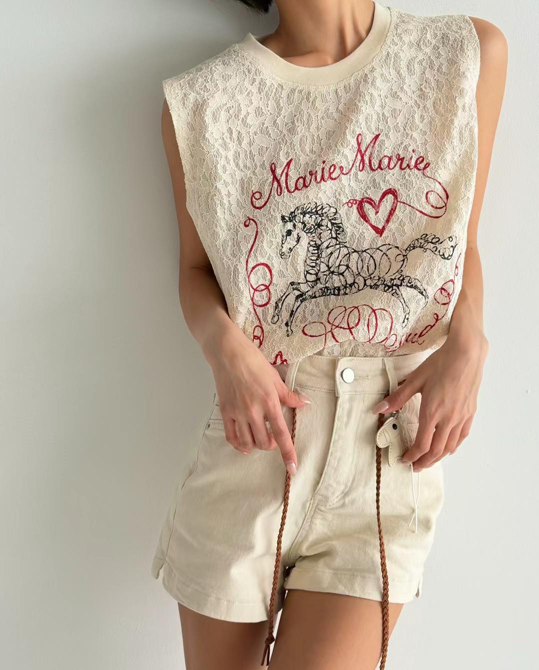 木馬印花鏤空lace背心