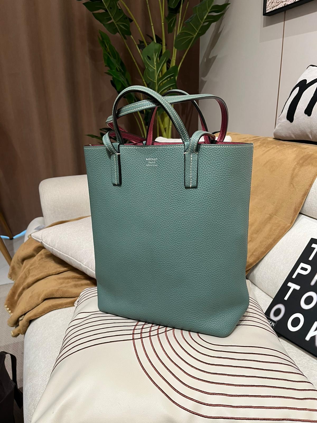 Moynat tote bag reversible calfskin  ,100%Authentic,98%new✅Dust bag