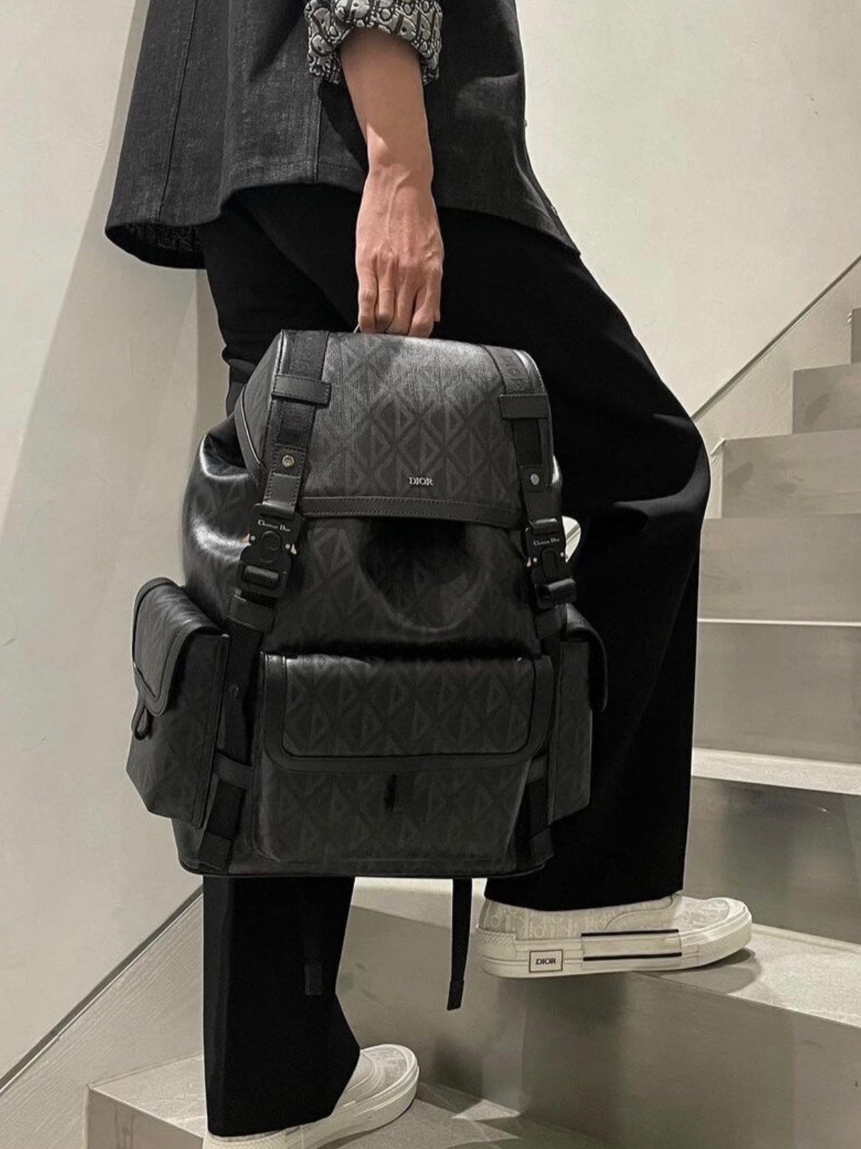 Dior👜 PRE OWNED 🛍️Hit the Road書包 有塵袋🖤  