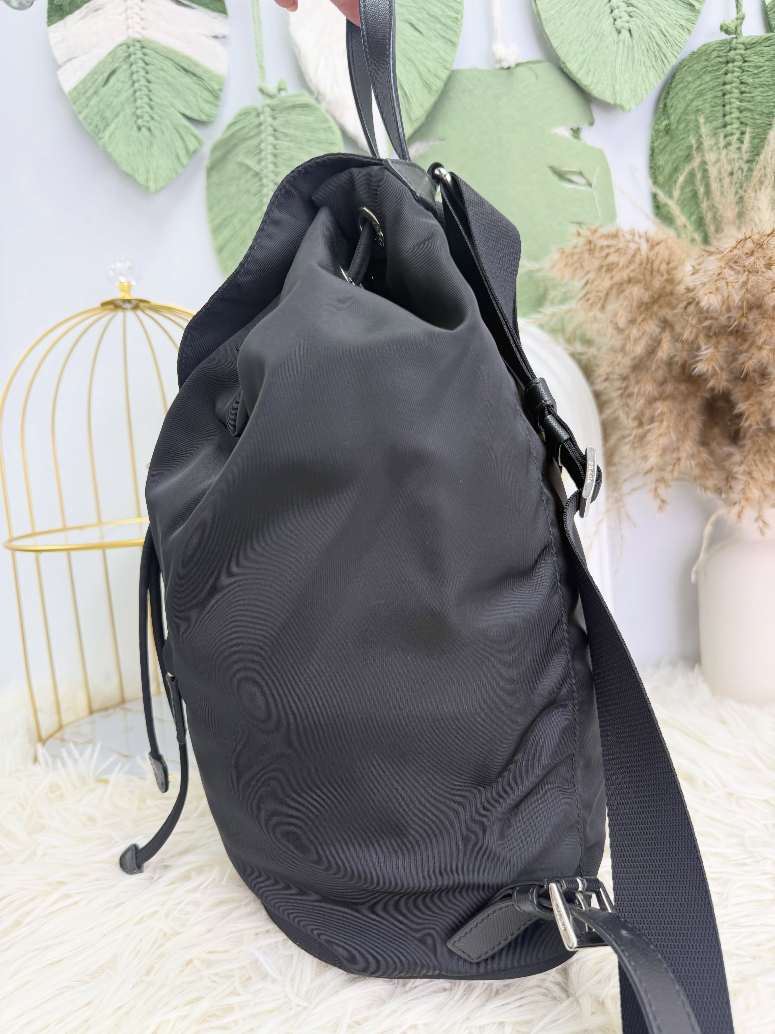 Prada👜 PRE OWNED 🛍️黑色尼龍書包🖤 