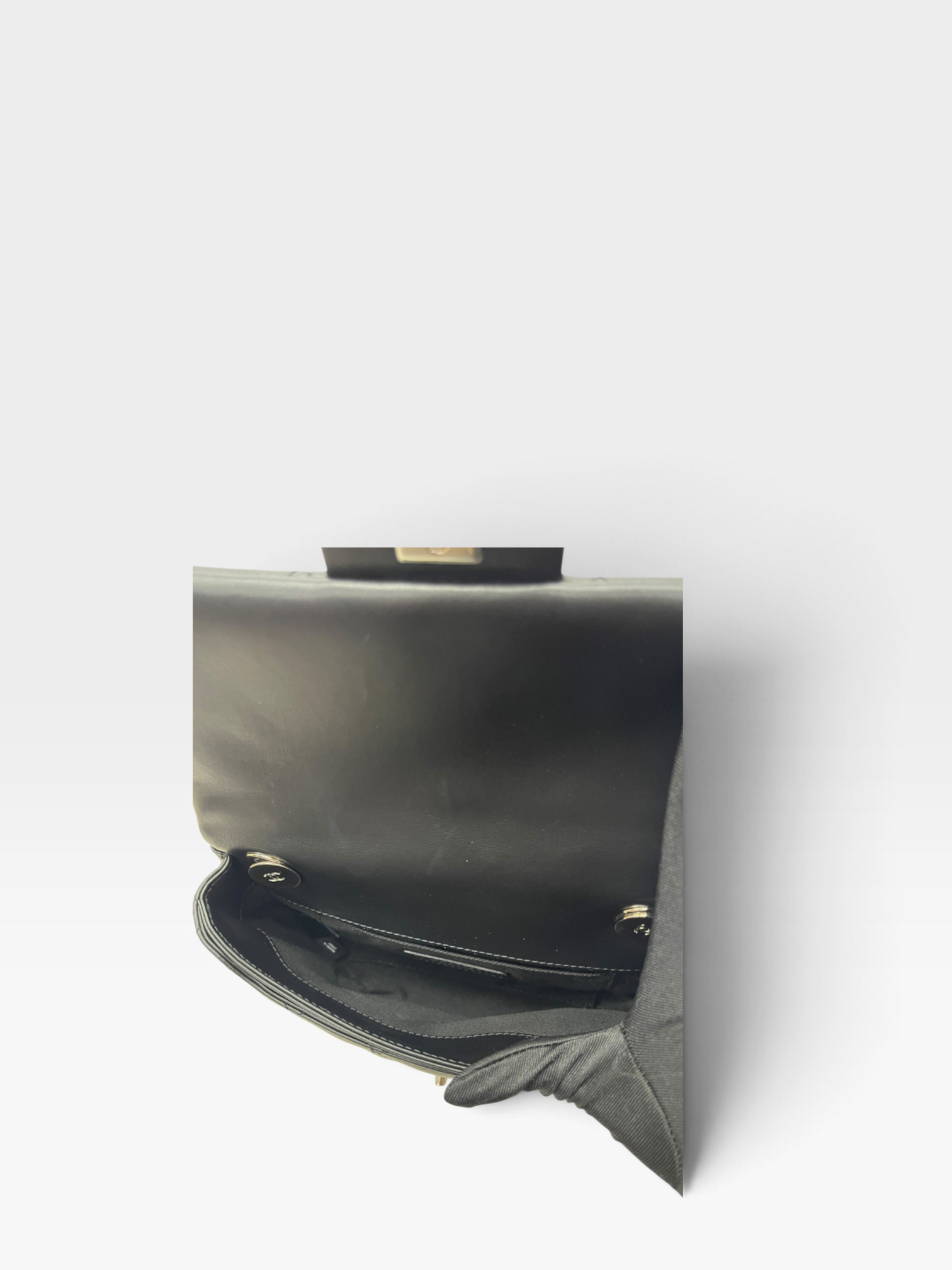 Pre-Owned CHANEL Uniform Flap Belt Bag / Product Code: 090903