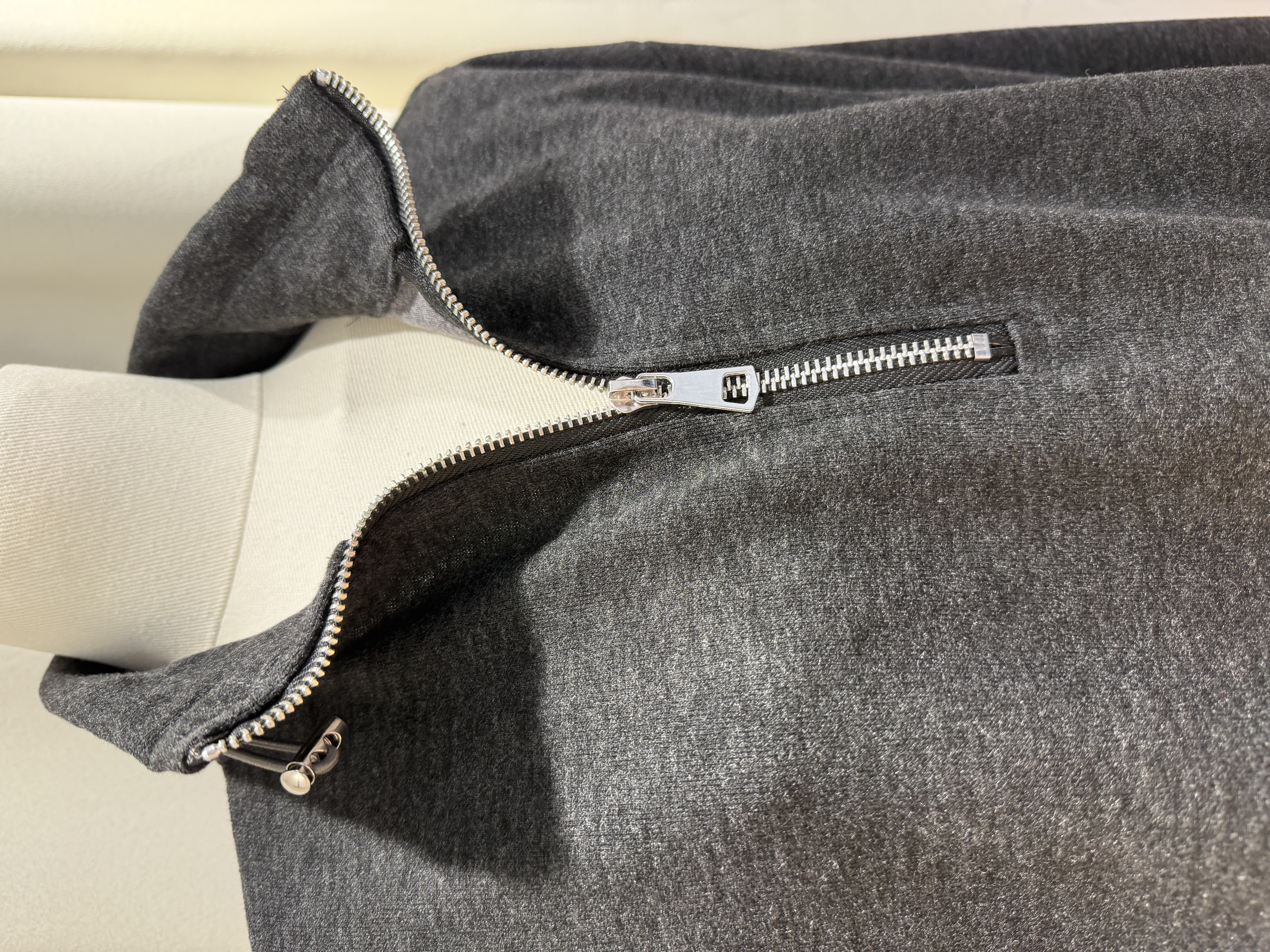 ‼️必搶‼️灰色半拉鍊衞衣