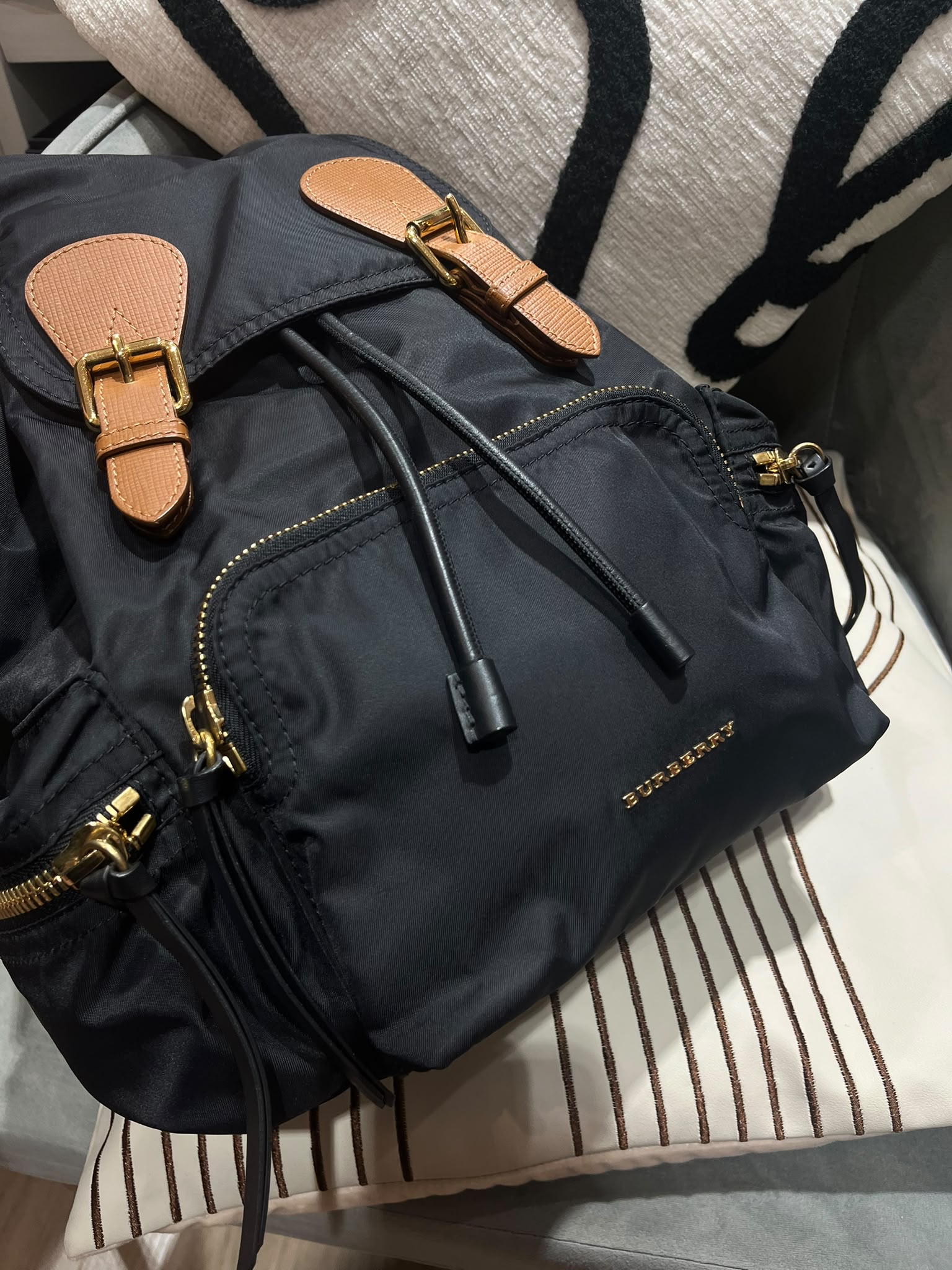 Burberry Nylon Backpack 100%Authentic, 98%New ✅Dust bag