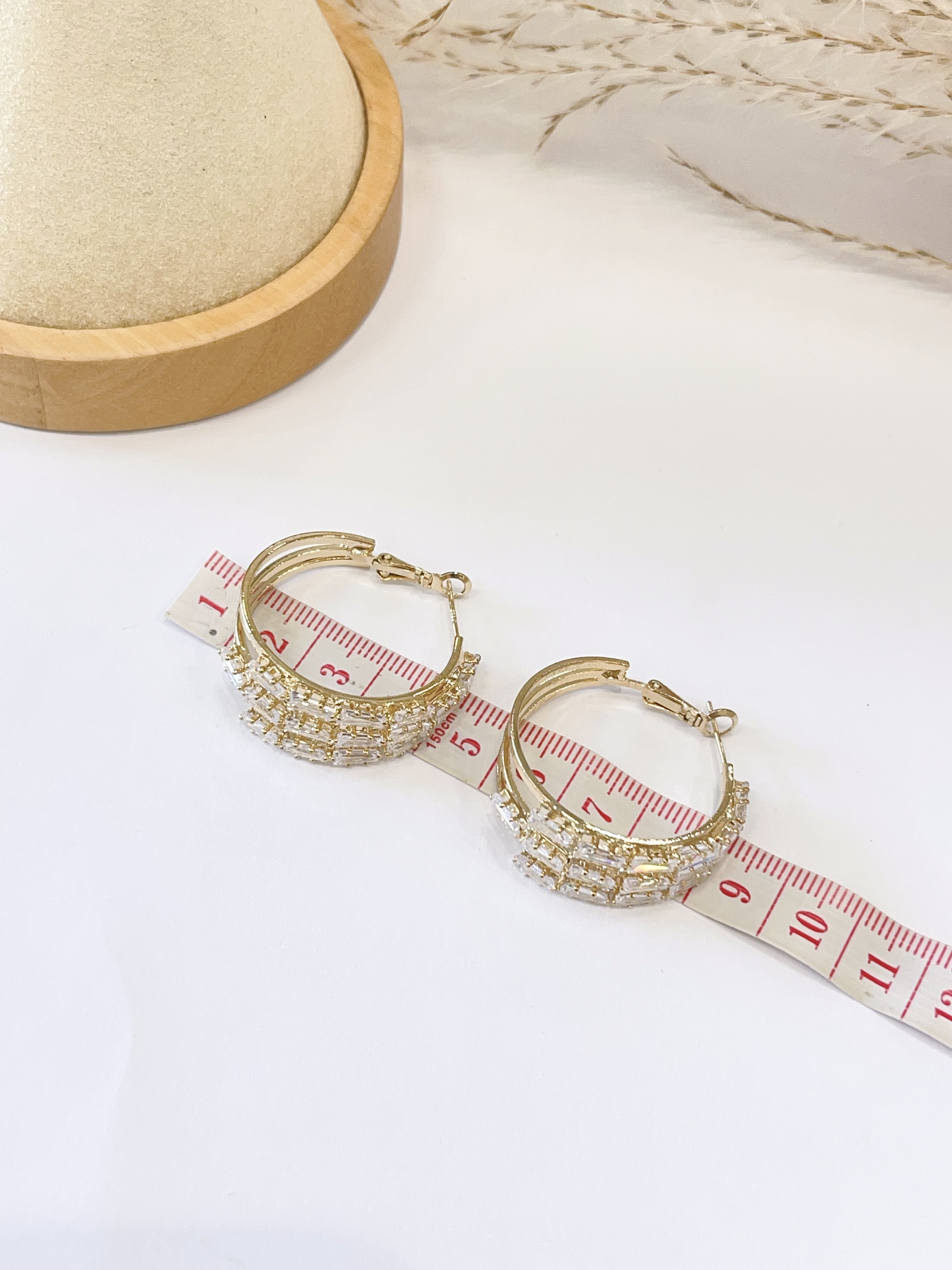 轻奢高级感镶钻耳环