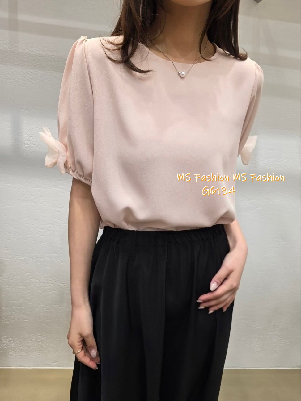 G6134 韓國🇰🇷靚料蝴蝶袖top
