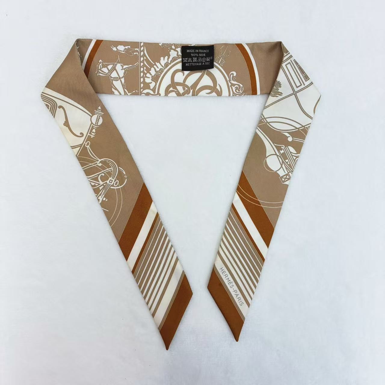 Hermes Twilly 焦糖色拼馬車圖騰
